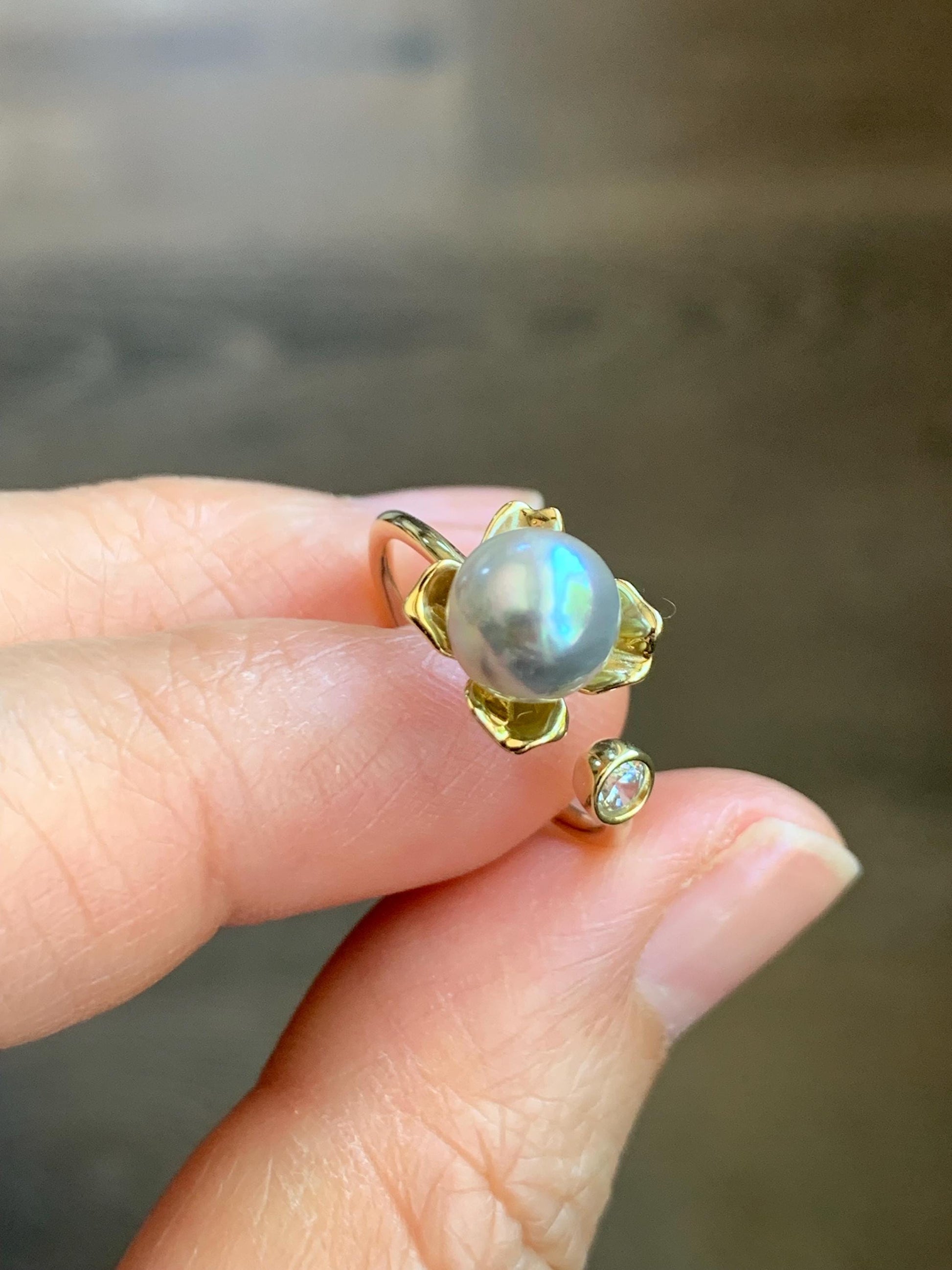 Natural Genuine Saltwater Silver Gray Pearl Round 925 Sterling Silver Ring Yellow Gold Overlay Adjustable 7.3mm 天然海水奶奶灰圆珍珠银托戒指 NNH512-4B