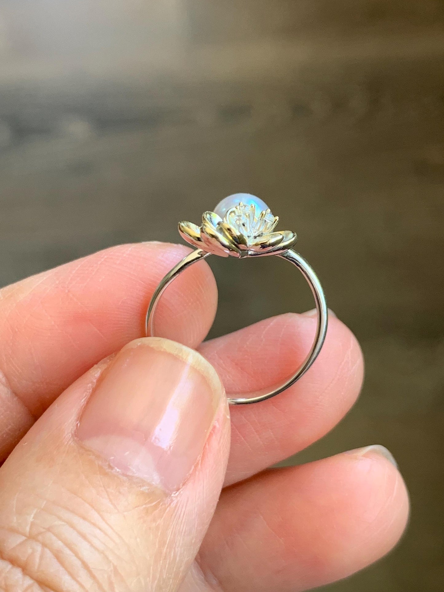 Natural Genuine Saltwater Silver Gray Pearl Round 925 Sterling Silver Floral Ring Bicolored Finish Adjustable 6.5mm 天然海水奶奶灰圆珍珠银托戒指 NNH512-4A