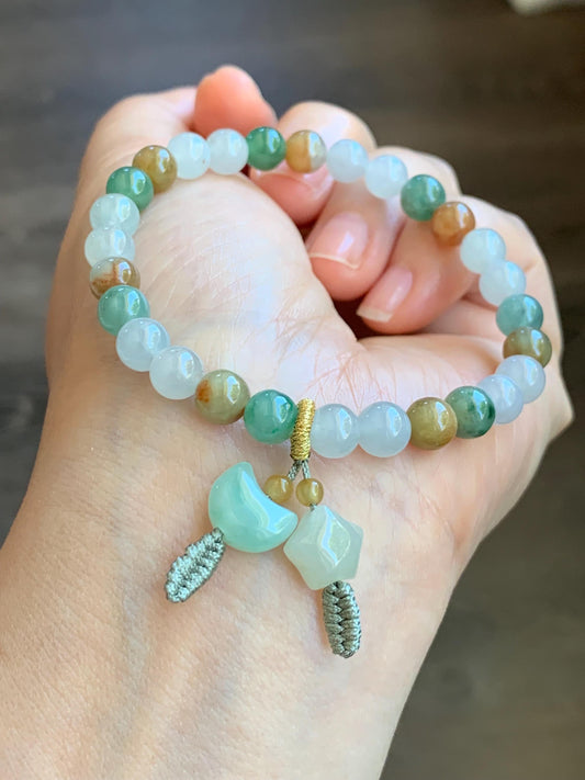 Natural Burmese Icy Translucent Multi-Colored Jadeite Petite Beads Beaded Bracelet Rabbit Charm Stretchy 6.7mm 7” 16g 天然缅甸冰多宝翡翠星星月亮手串