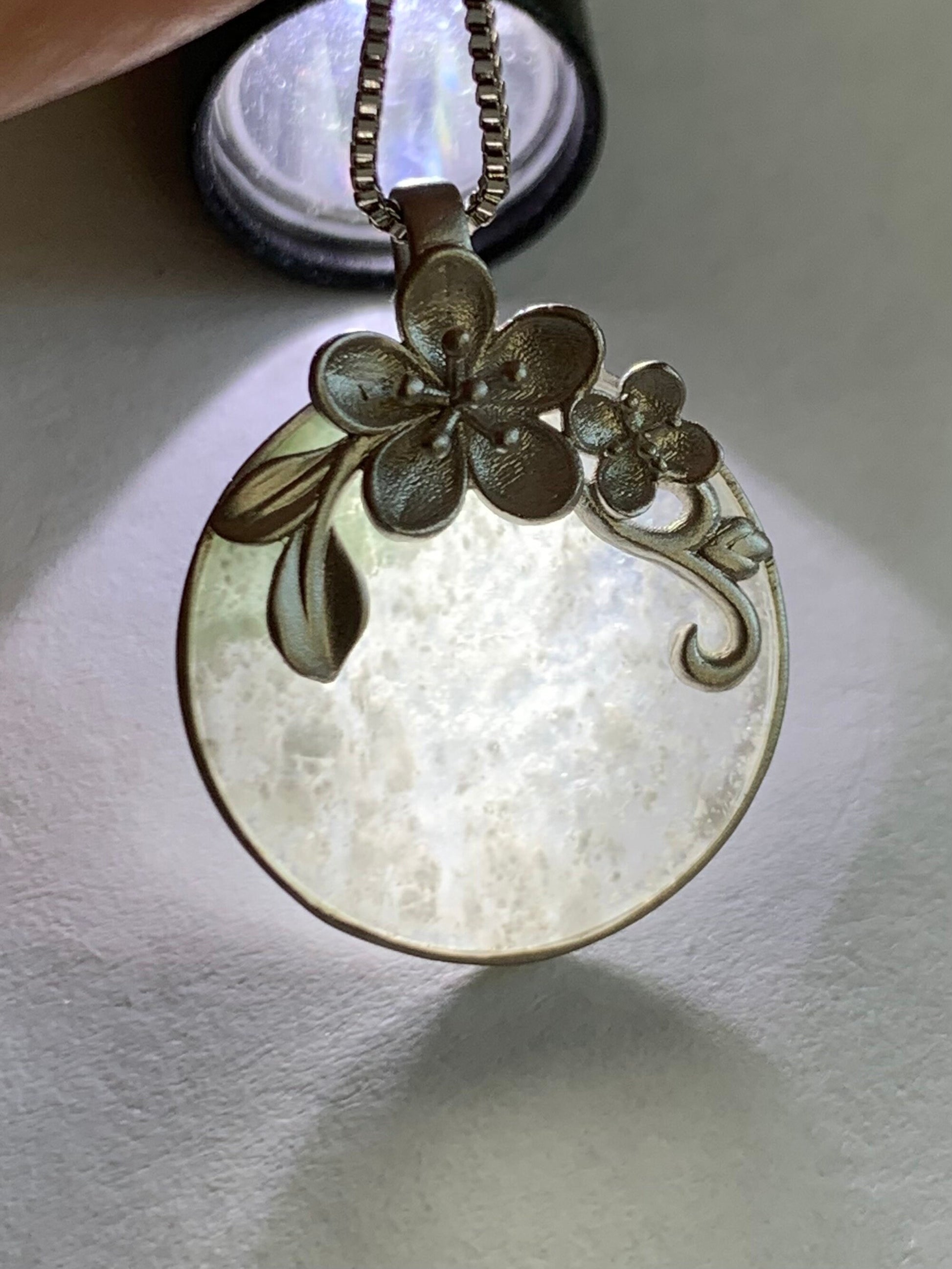 Certified Natural Burmese Moxisha Icy Highly Translucent Wuji Jadeite Round Pendant Wu Shi Pai Sterling Silver 天然缅甸莫西沙冰乌鸡翡翠无事牌镶嵌吊坠 0379