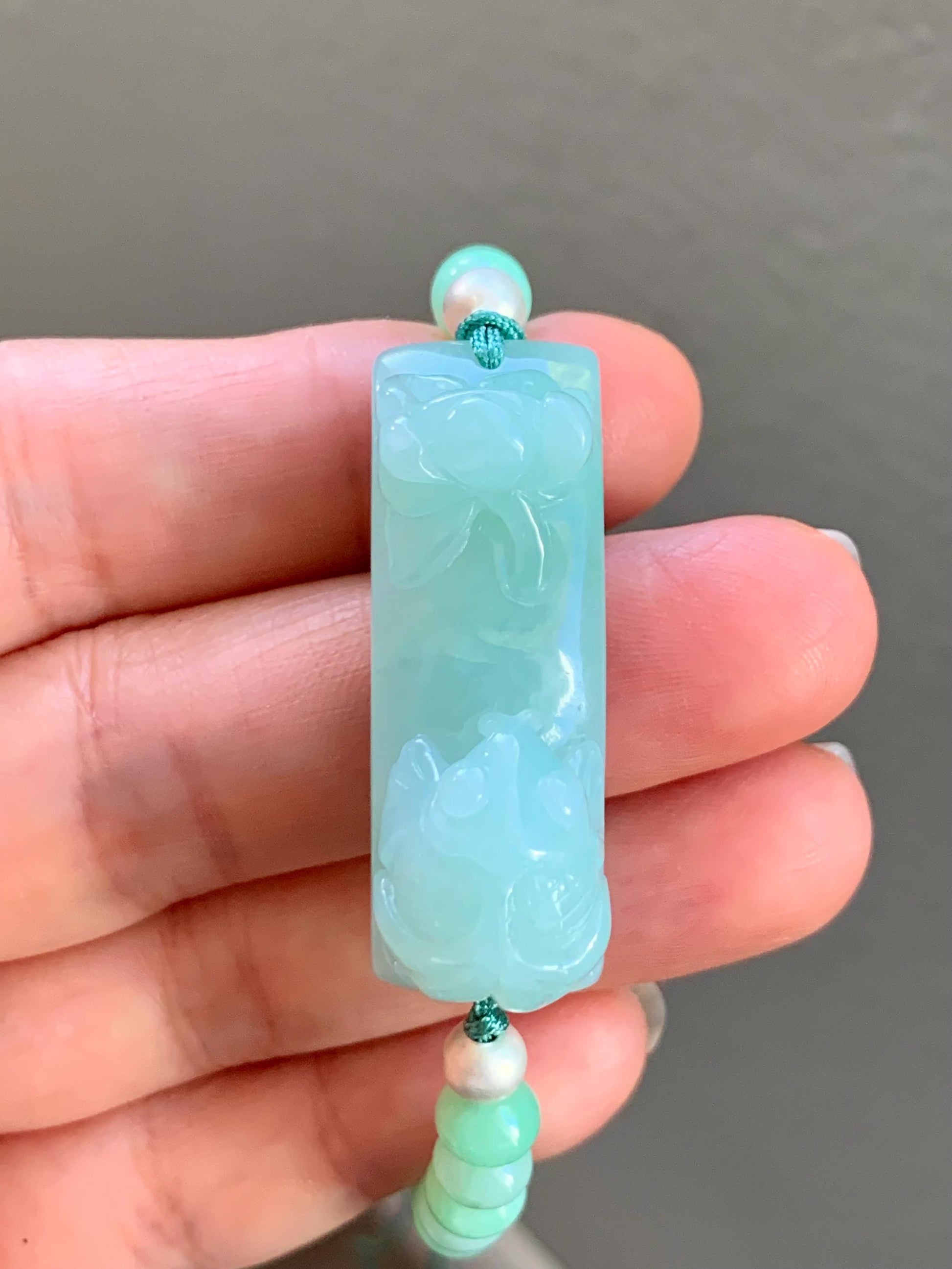 Natural Burmese Translucent Light Apple Green Jadeite Lotus Flower & Fish Cuff Jadeite Drum Beads Beaded Bracelet 6.75” 天然缅甸淡果绿翡翠荷花鱼手牌手串