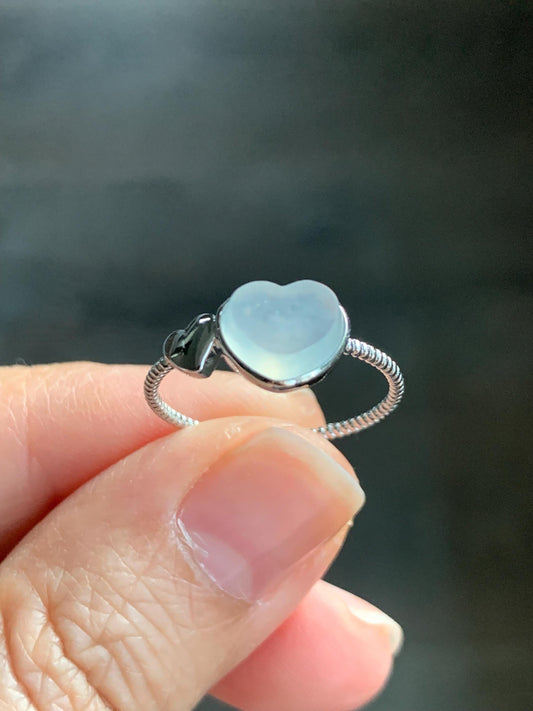 Certified Natural Burmese Icy Translucent Gelatinous White Jadeite Faceted Heart Ring 18K White Gold size 7.25 7.86g 天然缅甸冰胶起光白冰翡翠爱心镶嵌戒指 8603