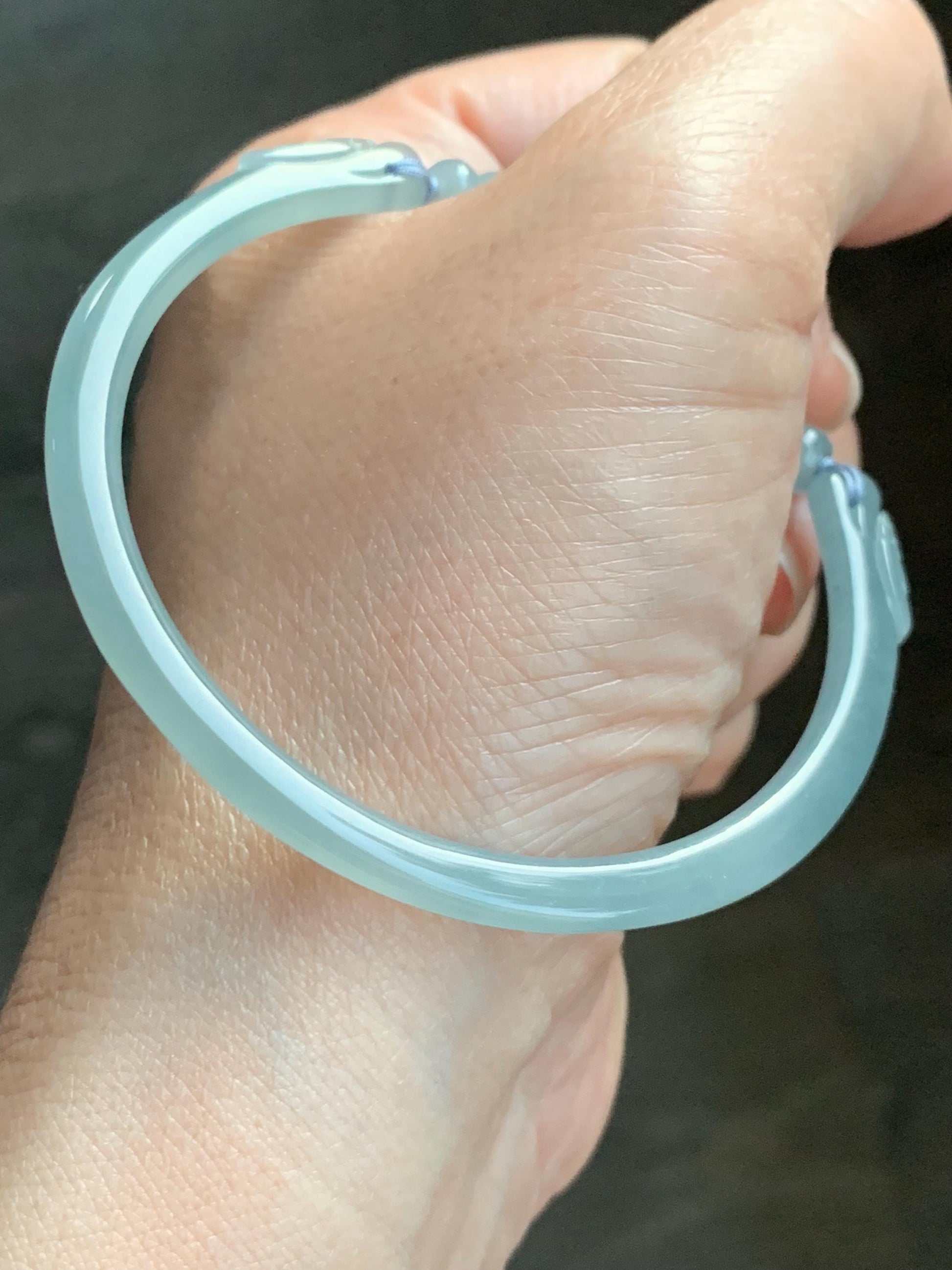 Natural Guatemalan Icy Highly Translucent Light Dusty Blue Jadeite Open Skinny Bangle Beaded Bracelet 56.7mm 7” 11g 天然冰危淡蓝翡翠开口镯手串 XTZ88
