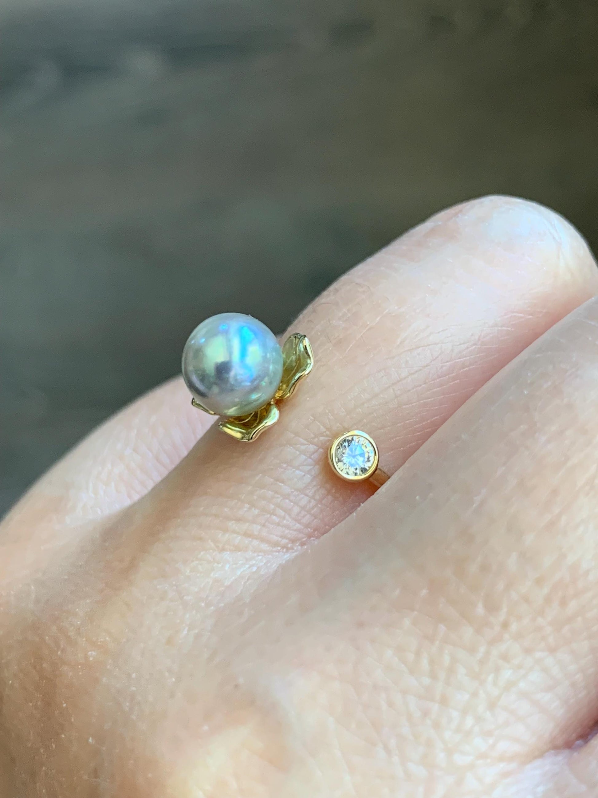 Natural Genuine Saltwater Silver Gray Pearl Round 925 Sterling Silver Ring Yellow Gold Overlay Adjustable 7.3mm 天然海水奶奶灰圆珍珠银托戒指 NNH512-4B
