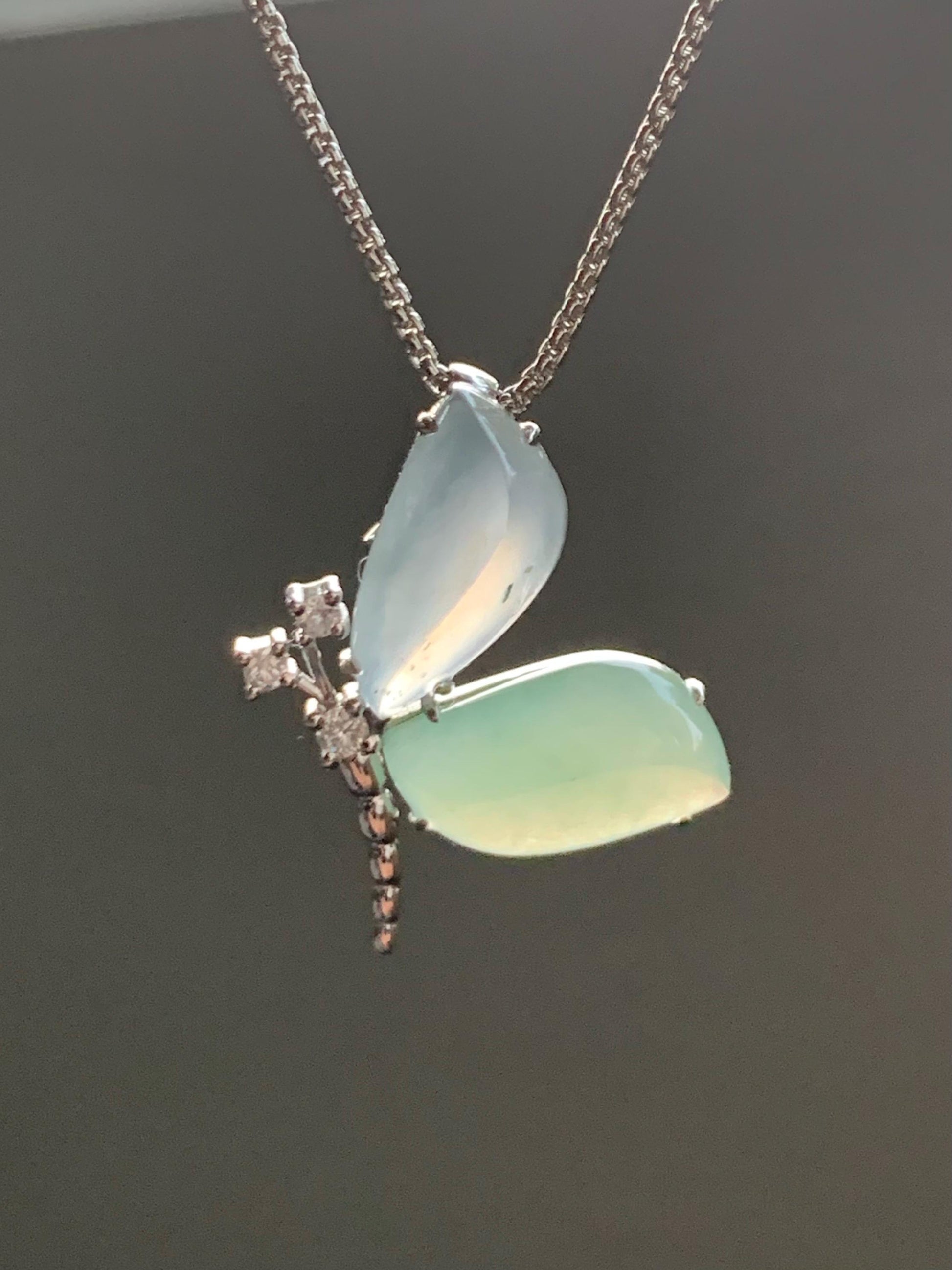 Certified Natural Burmese Icy Translucent White Jadeite Butterfly Pendant 18K White Gold & Natural Diamonds 0.11ct 天然缅甸白冰加晴绿翡翠蝴蝶钻石镶嵌吊坠 8634