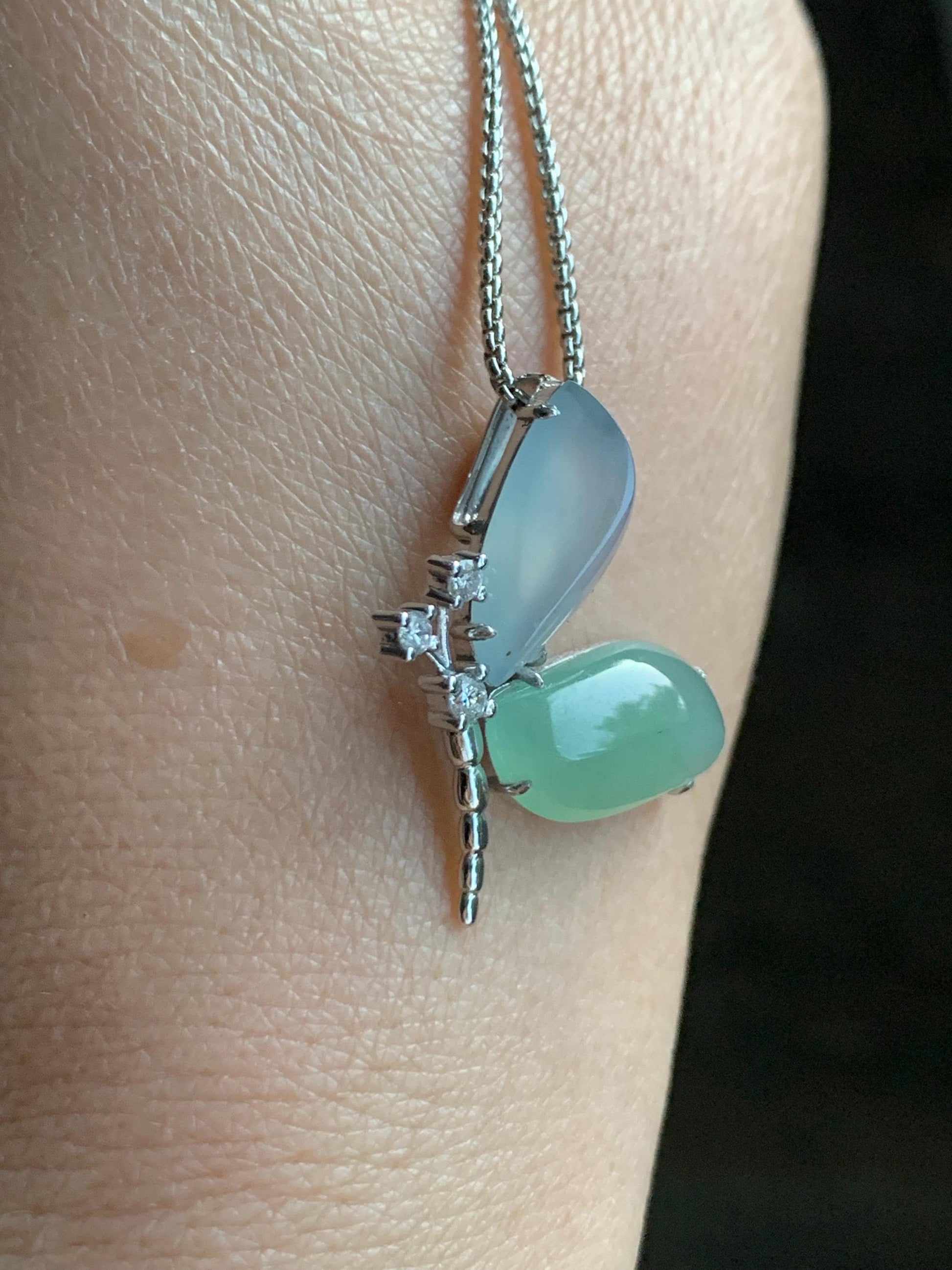 Certified Natural Burmese Icy Translucent White Jadeite Butterfly Pendant 18K White Gold & Natural Diamonds 0.11ct 天然缅甸白冰加晴绿翡翠蝴蝶钻石镶嵌吊坠 8634