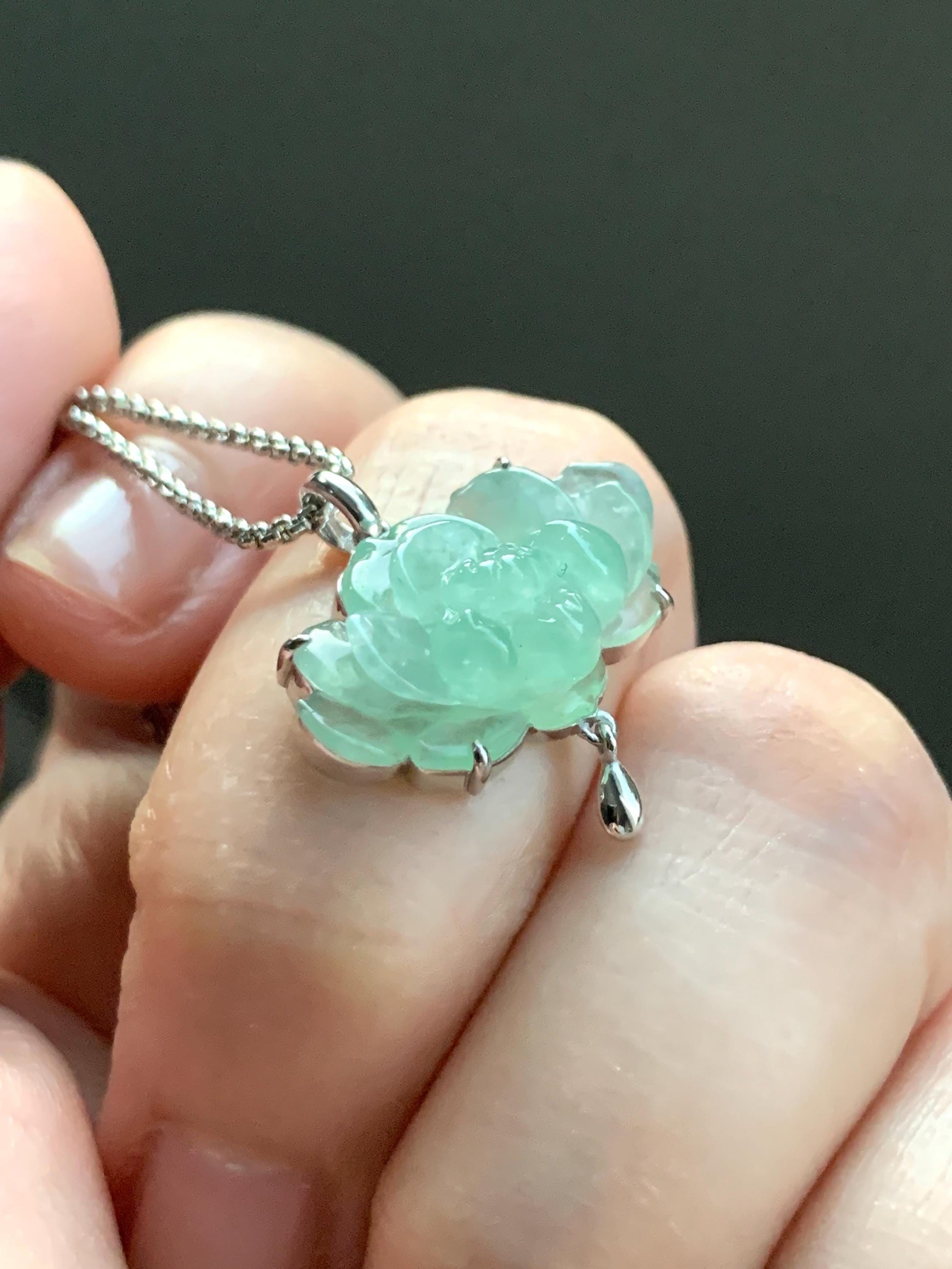 Certified Natural Burmese Icy Highly Translucent Apple Green Jadeite Carved Lotus Flower Pendant 18K White Gold 2.59g 天然缅甸起冰果绿翡翠荷花镶嵌吊坠 8613