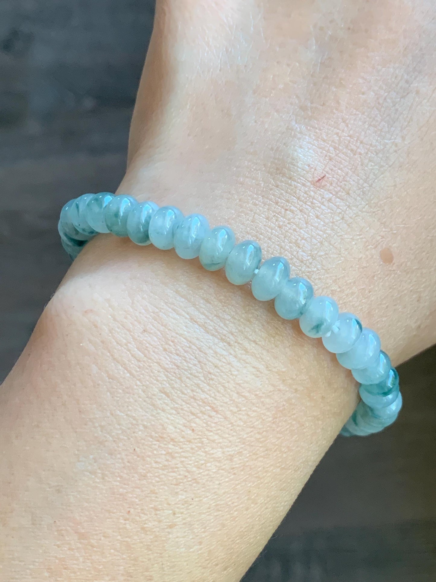 Natural Burmese Icy Highly Translucent Light Green Teal Blue Marbled Jadeite Drum Beads Beaded Bracelet 7” 19g 天然缅甸冰胶晴色飘花翡翠鼓珠手串 GPH717
