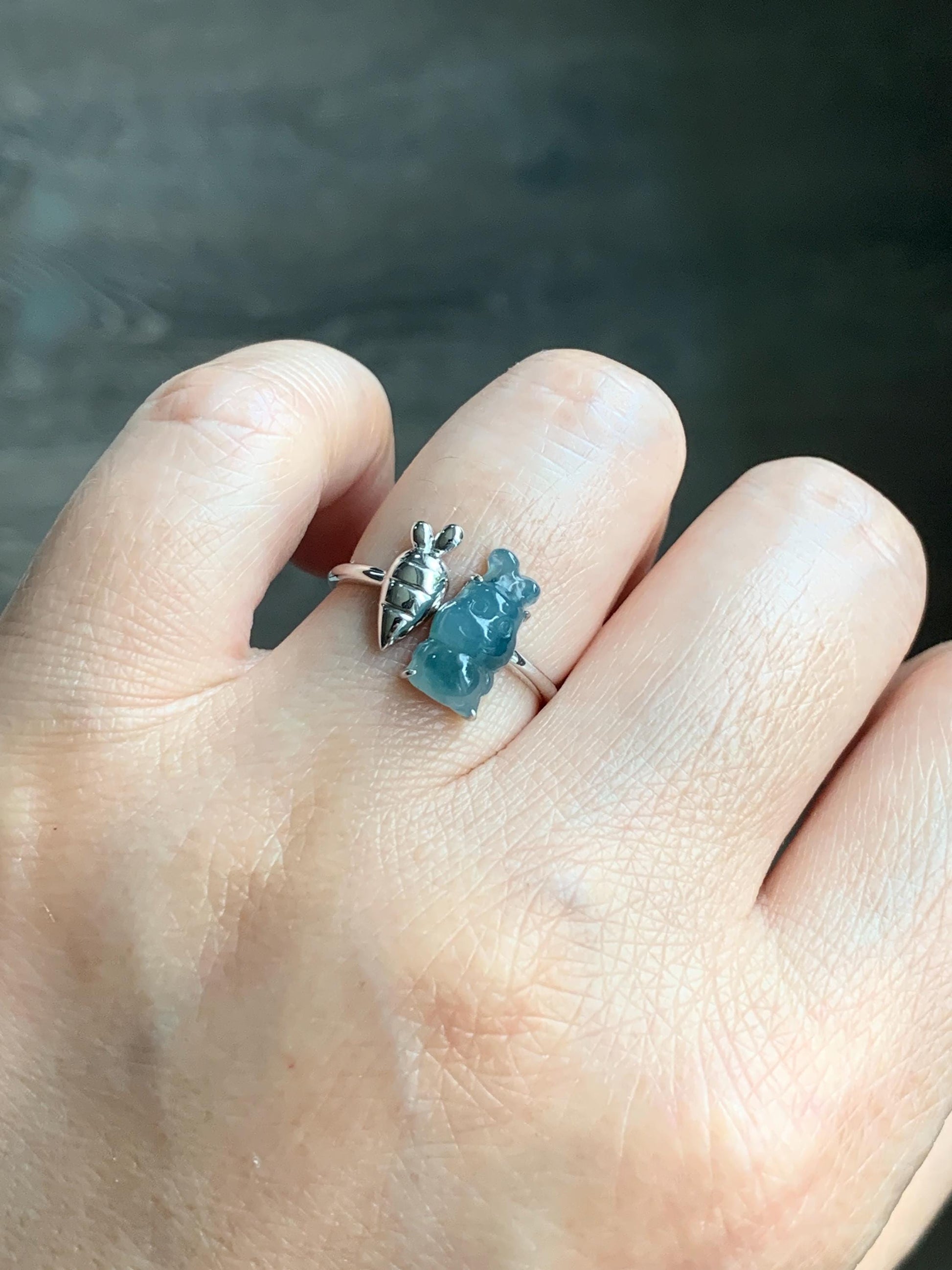 Certified Natural Burmese Icy Translucent Light Blue Teal Blue Marbled Jadeite Rabbit Carrot Ring 18K White Gold Sz 6.75 天然缅甸冰胶飘蓝花翡翠小兔萝卜镶嵌戒指
