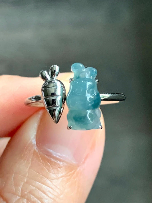 Certified Natural Burmese Icy Translucent Light Blue Teal Blue Marbled Jadeite Rabbit Carrot Ring 18K White Gold Sz 6.75 天然缅甸冰胶飘蓝花翡翠小兔萝卜镶嵌戒指