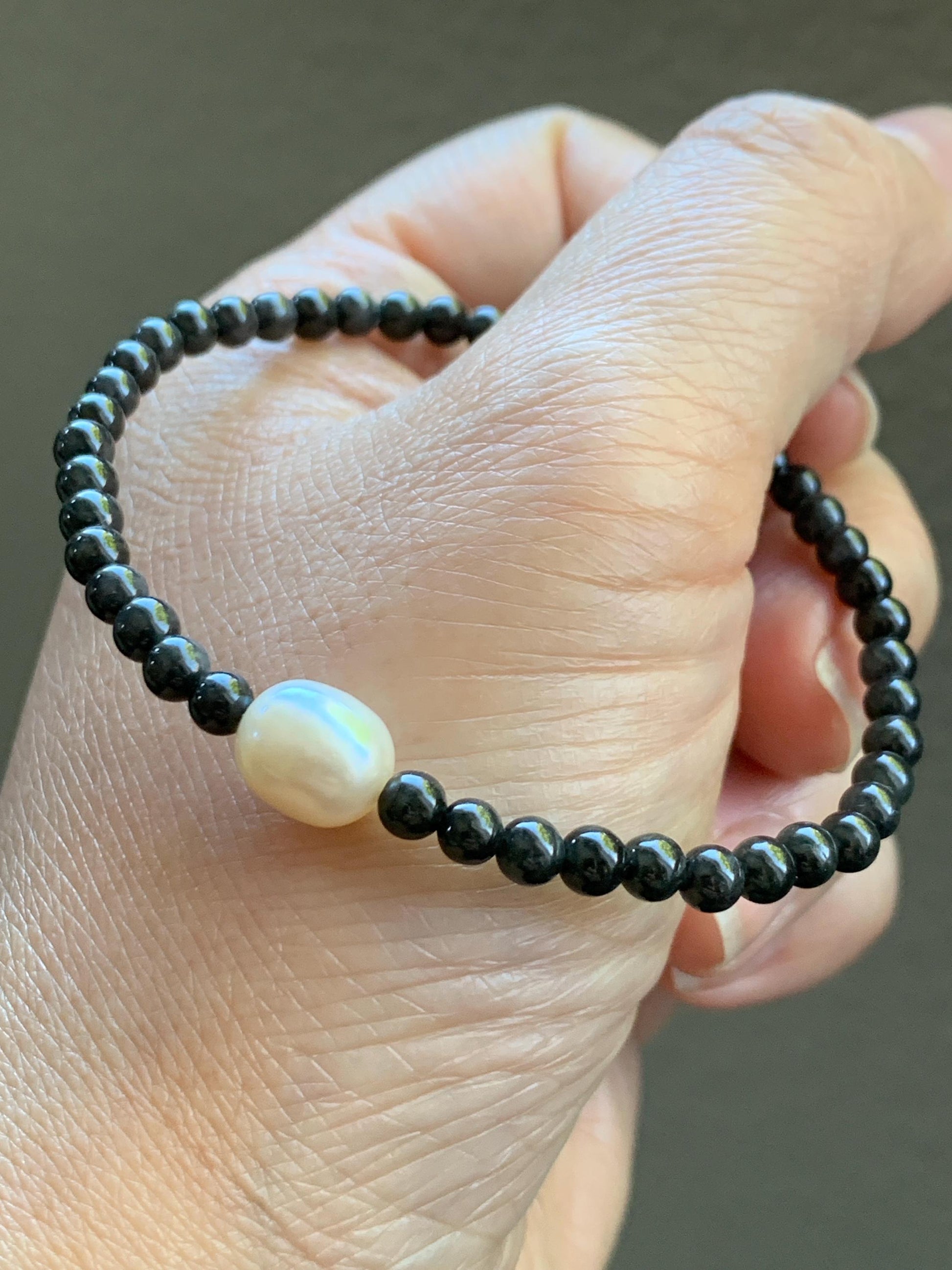 Petite Natural Burmese Icy Translucent Dark Wuji Jadeite Natural Freshwater Pearl Beaded Bracelet 4mm 7" 5g 天然缅甸冰黑乌鸡翡翠小珠淡水无核珍珠手链