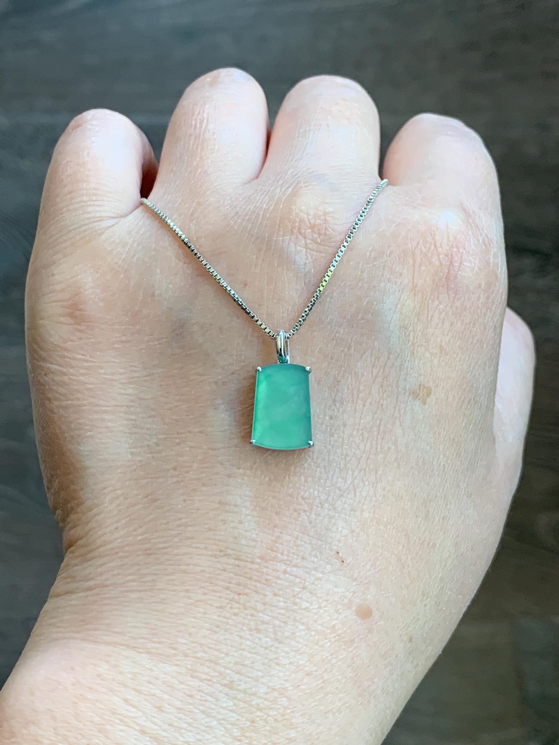 Petite Certified Natural Burmese Icy Highly Translucent Light Green Jadeite Wu Shi Pai Amulet 18K White Gold 1.27g 天然缅甸冰果绿翡翠无事牌镶嵌吊坠 6889