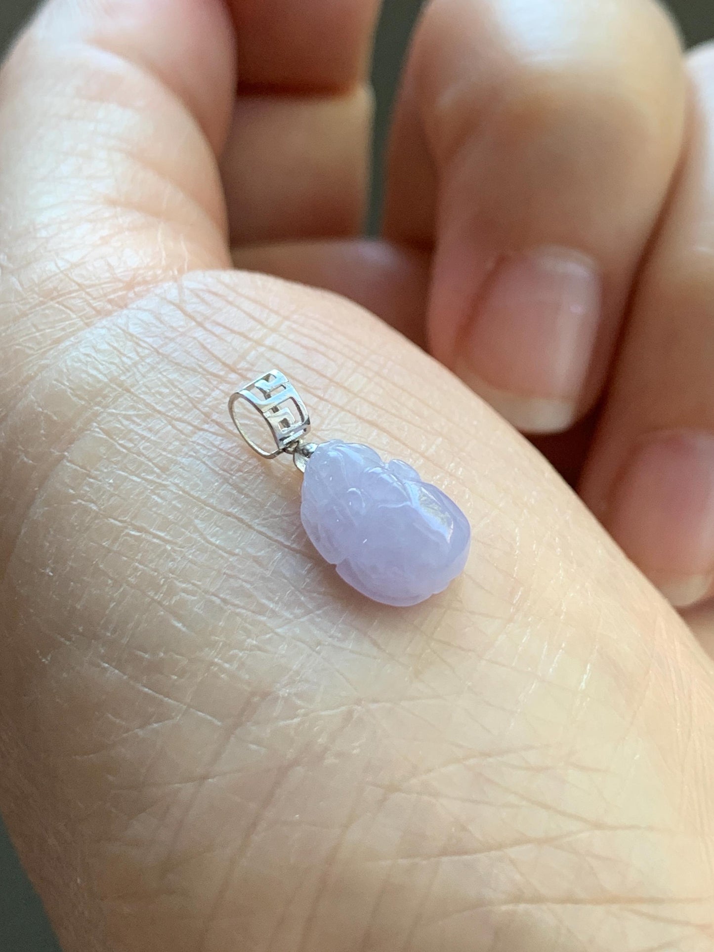Petite Natural Burmese Icy Translucent Light Purple Jadeite Pixiu Pendant 18K White Gold Bail 天然缅甸冰紫翡翠貔貅镶嵌吊坠