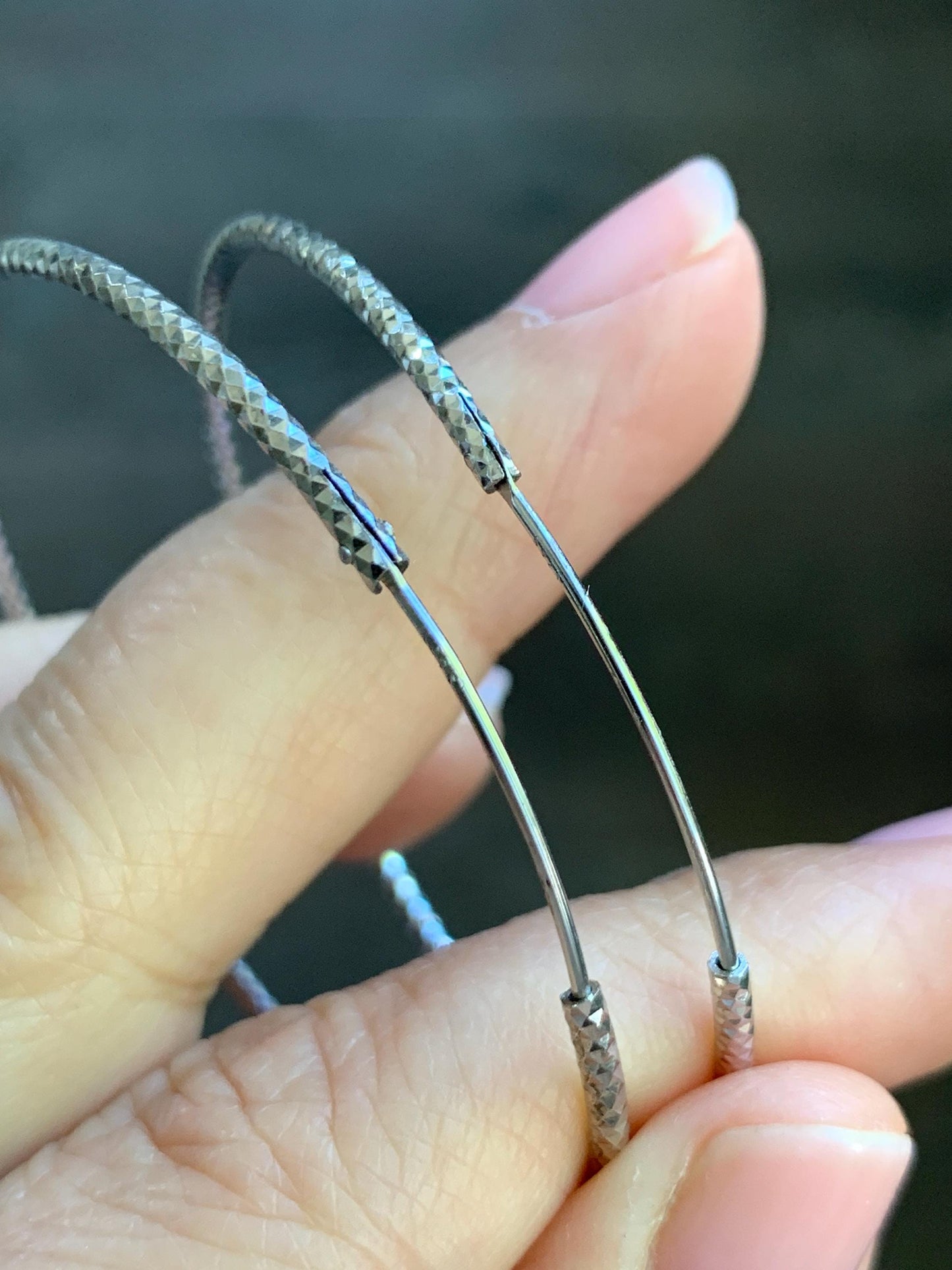 S925 Sterling Silver Faceted Large Hoop Earrings Light Weight 4 grams 925银切割面耳环