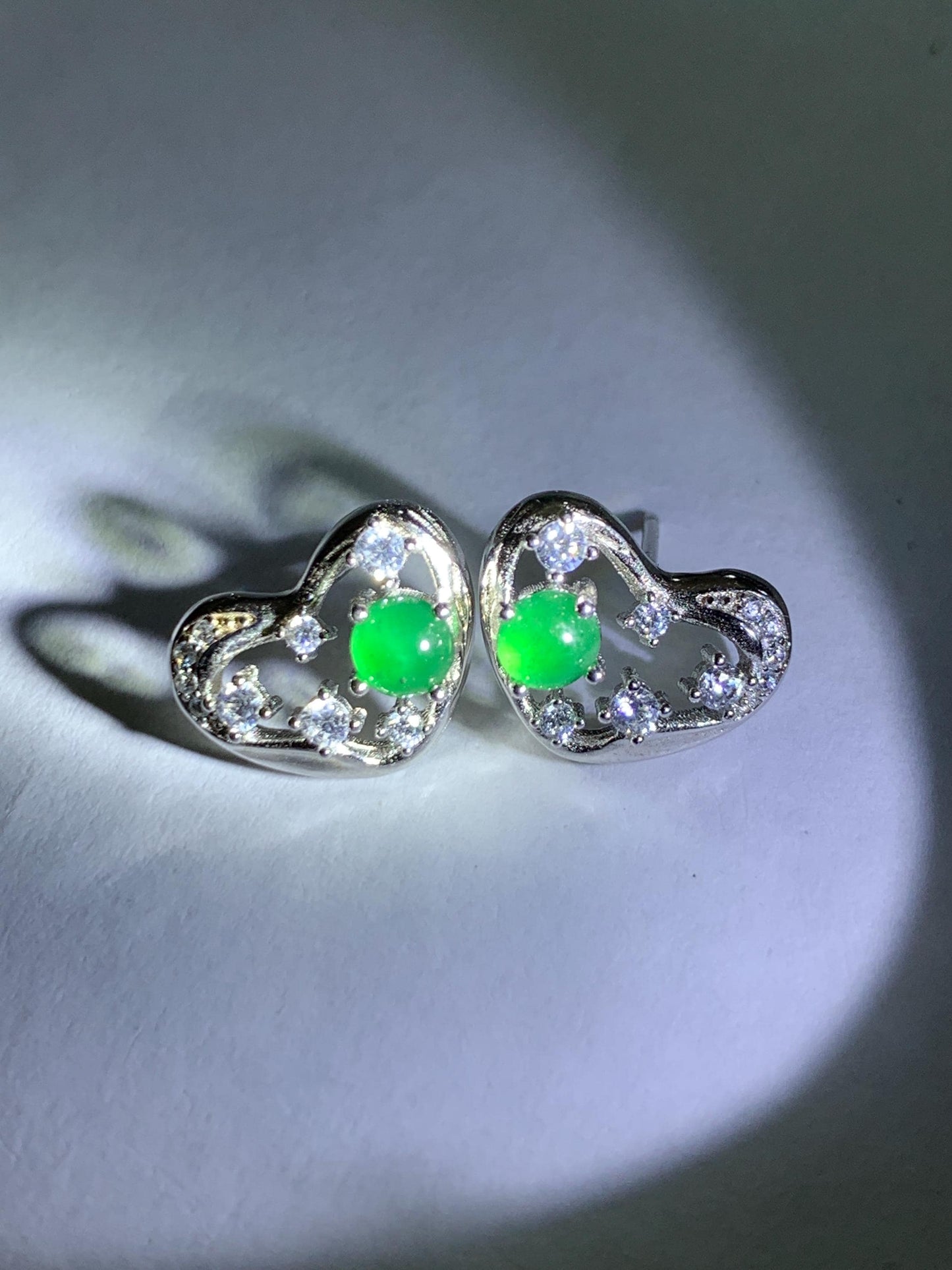 Natural Guatemalan Icy Translucent Vibrant Green Jadeite Heart Design Stud Earrings S925 Sterling Silver 天然冰危绿翡翠银镶爱心耳钉