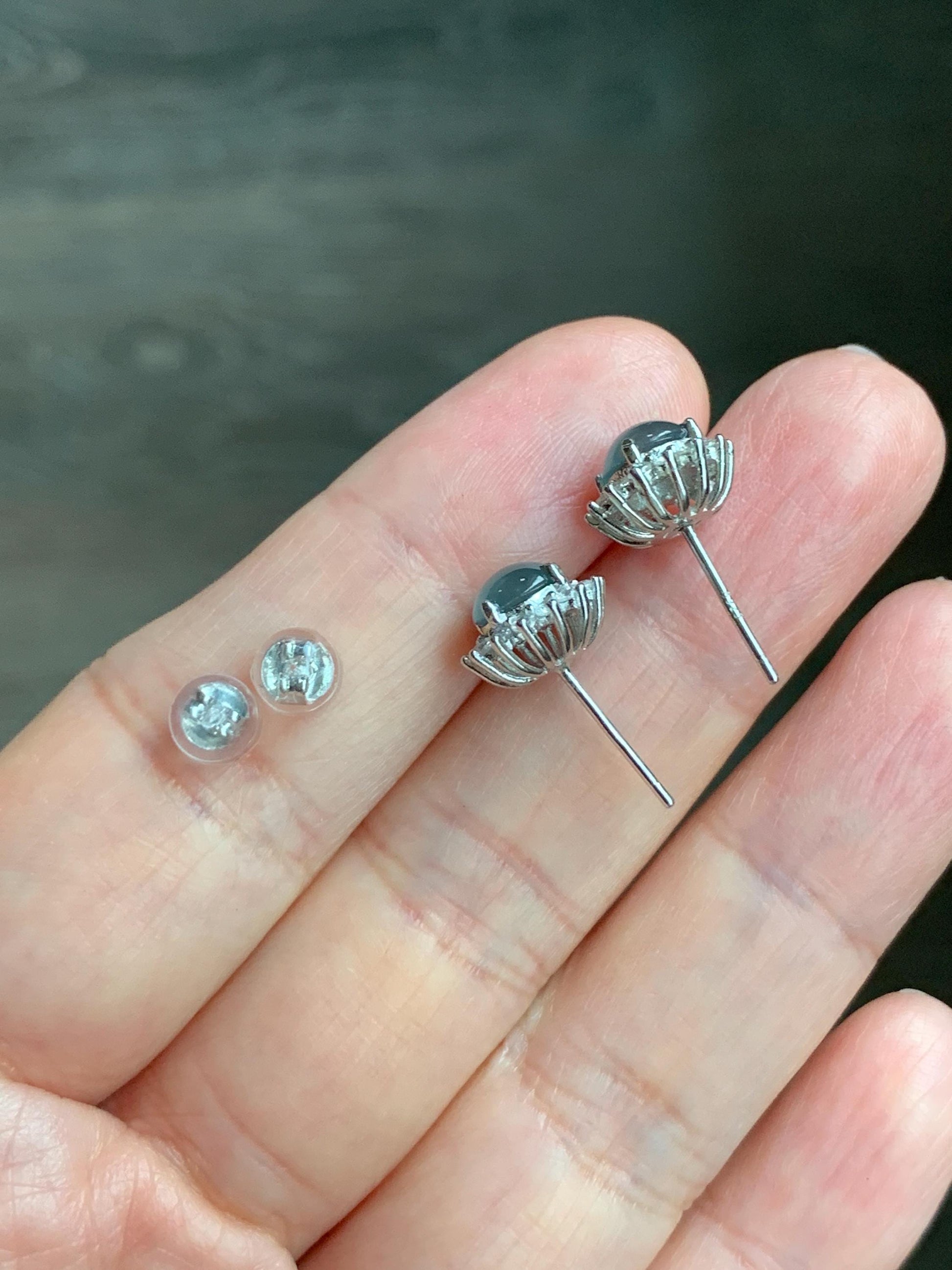 Natural Guatemalan Icy Translucent Teal Blue Jadeite Halo Style Stud Earrings S925 Sterling Silver 天然冰危湖水蓝翡翠银镶耳钉 DHA70