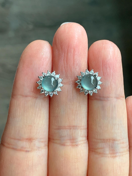 Natural Guatemalan Icy Translucent Teal Blue Jadeite Halo Style Stud Earrings S925 Sterling Silver 天然冰危湖水蓝翡翠银镶耳钉 DHA70