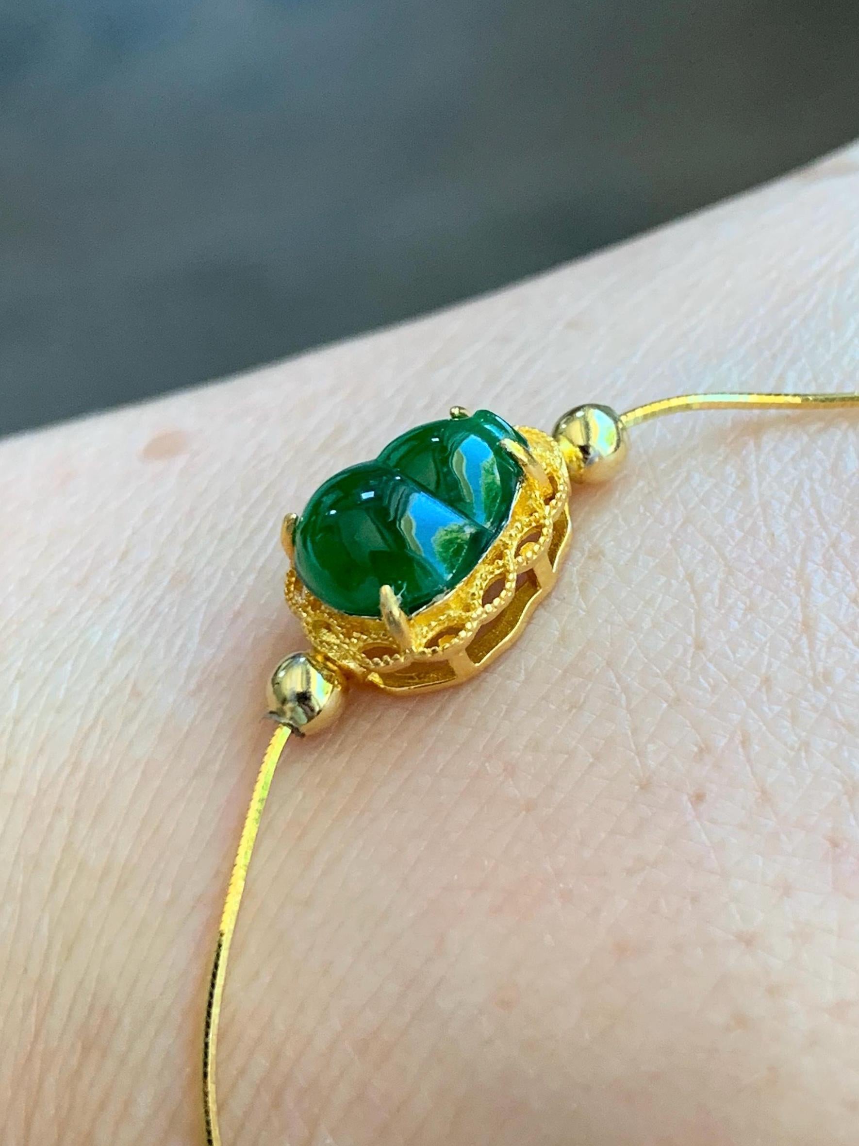 Natural Guatemalan Icy Highly Translucent Vibrant Green Gourd Hulu Jadeite Charm Chain Bracelet Sterling Silver YG Finish 7" 天然冰危绿翡翠葫芦潘多拉银手链