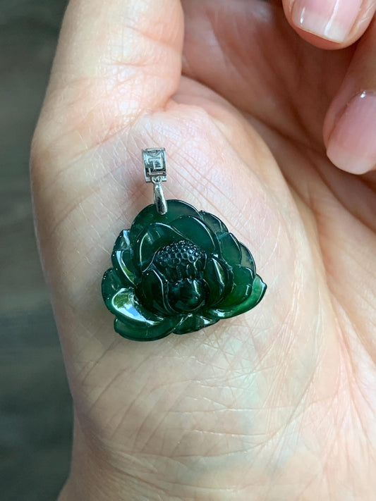 Certified Natural Guatemalan Icy Highly Translucent Intense Teal Green Jadeite Lotus Flower Pendant 18K White Gold 4.53g 天然冰危深绿翡翠莲花镶嵌吊坠 3177