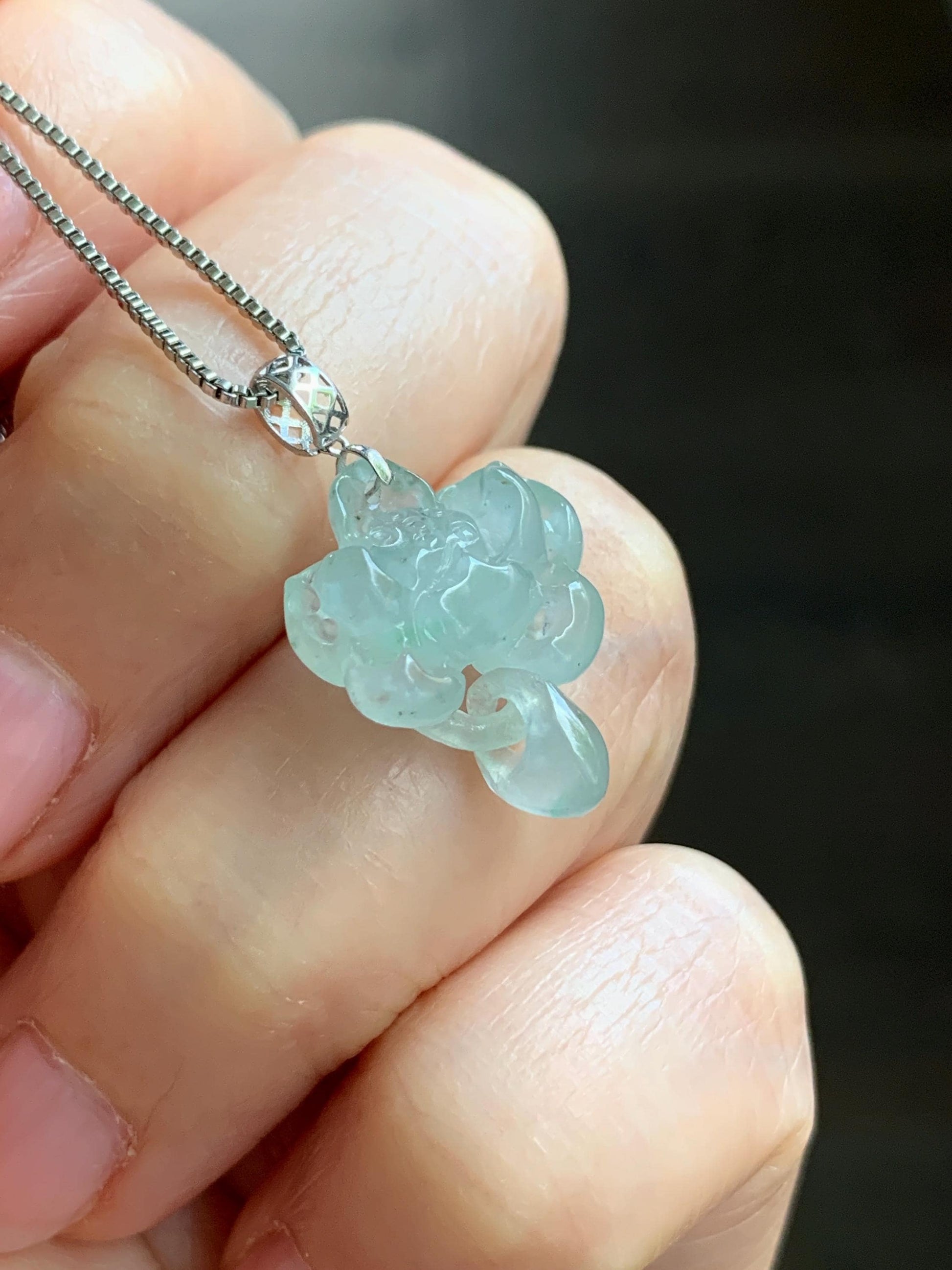 Petite Natural Burmese Icy Highly Translucent Light Green Jadeite Lotus Flower Interlocked Teardrop Pendant 18K White Gold 天然缅甸冰胶晴底翡翠荷花镶嵌吊坠