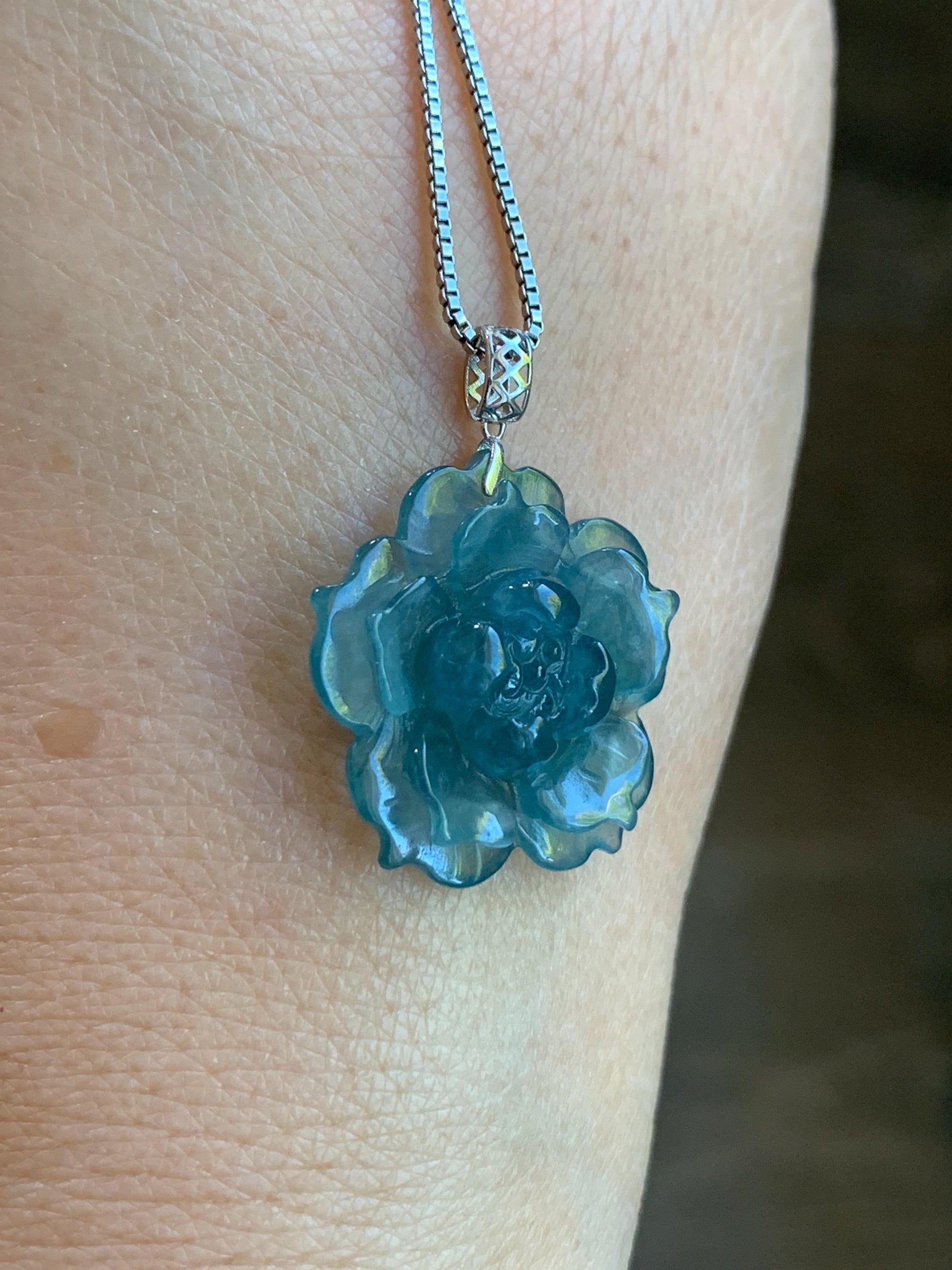 Natural Guatemalan Icy Highly Translucent Teal Blue Jadeite Lotus Flower Pendant 18K White Gold 天然冰危湖水蓝翡翠莲花镶嵌吊坠 LDSL