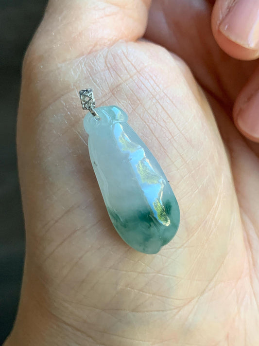 Natural Burmese Icy Translucent Gelatinous Light Teal Green Marbled Jadeite Carved Peapod Pendant 18K White Gold 4g 天然缅甸淡飘花翡翠福豆镶嵌吊坠