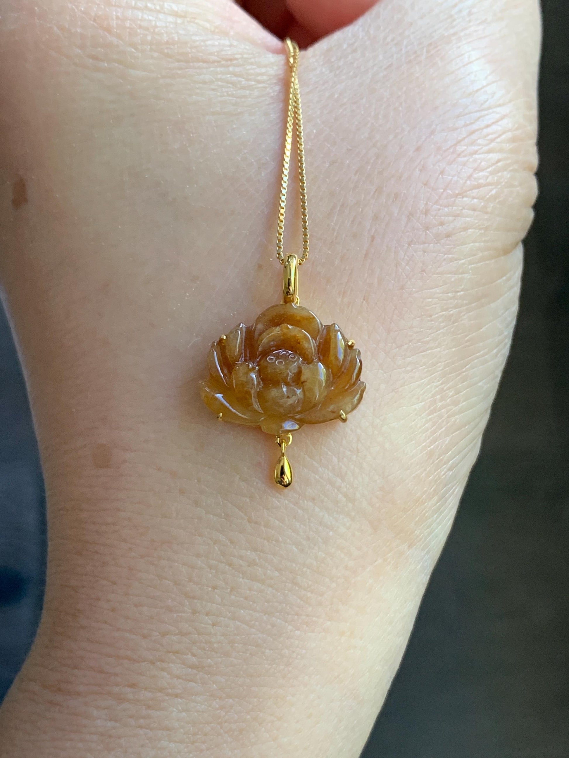 Certified Natural Burmese Icy Translucent Intense Rich Yellow Jadeite Carved Lotus Flower Pendant 18K Yellow Gold 2.32g 天然缅甸冰黄翡翠莲花镶嵌吊坠 3031