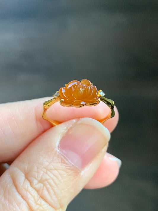 Certified Natural Burmese Icy Translucent Rich Cognac Jadeite Lotus Flower Ring 18K Yellow Gold Diamonds Size 7.25 US 2g 天然缅甸冰红翡翠莲花镶嵌戒指 3043