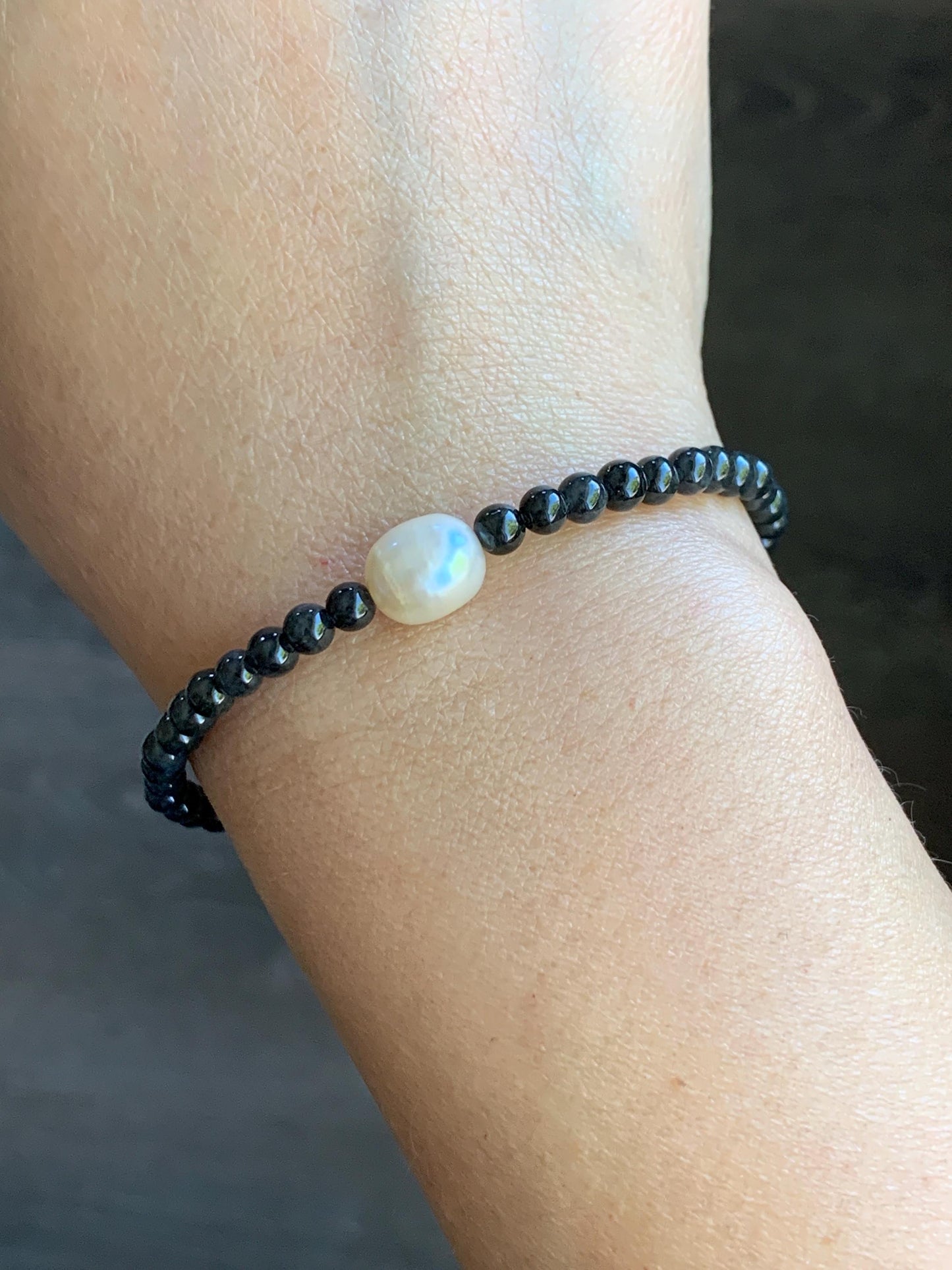 Petite Natural Burmese Icy Translucent Dark Wuji Jadeite Natural Freshwater Pearl Beaded Bracelet 4mm 7" 5g 天然缅甸冰黑乌鸡翡翠小珠淡水无核珍珠手链