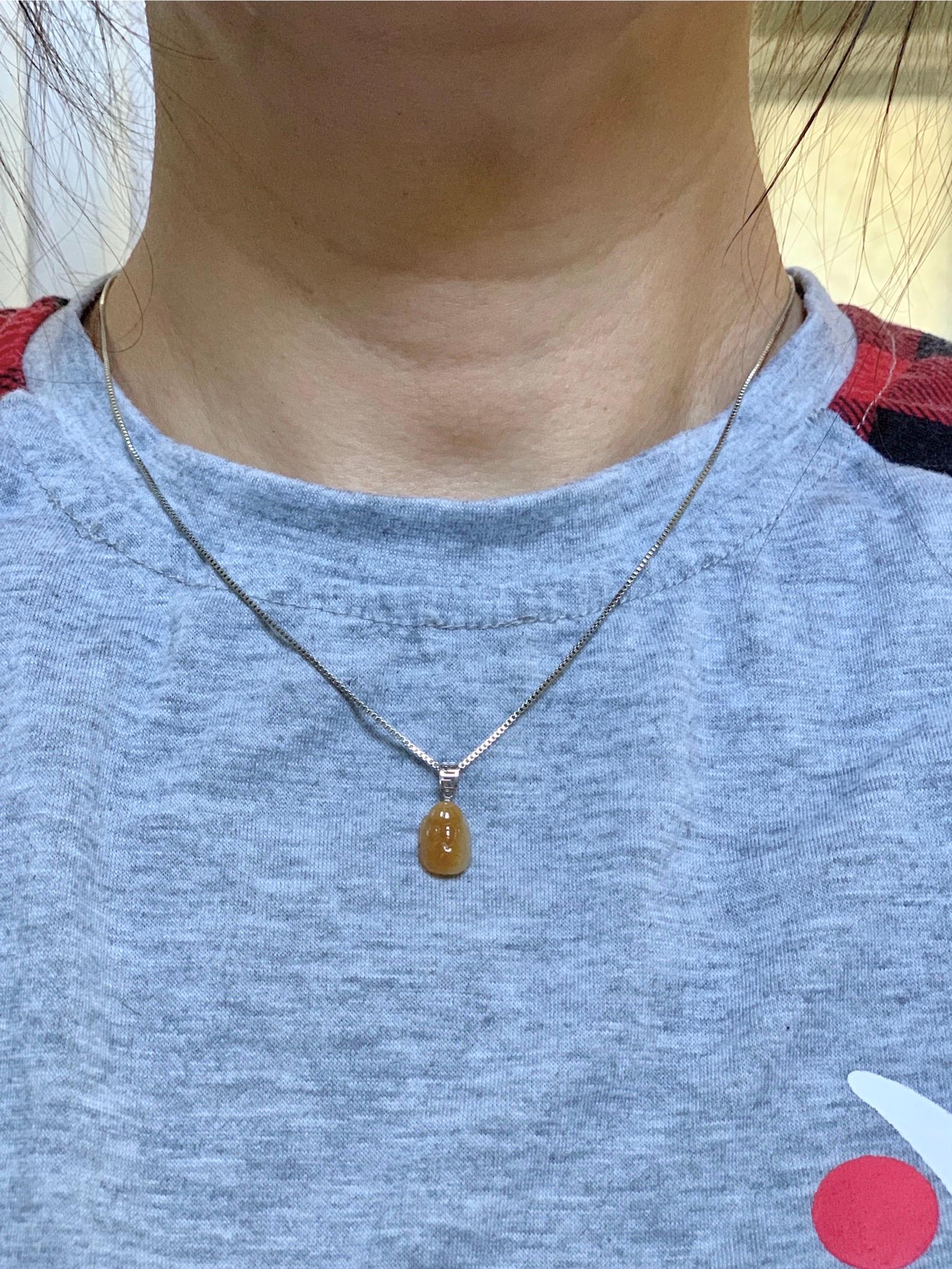 Petite Natural Burmese Icy Translucent Intense Yellow Jadeite Pixiu Pendant 18K White Gold Bail 天然缅甸冰鸡油黄翡翠貔貅镶嵌吊坠