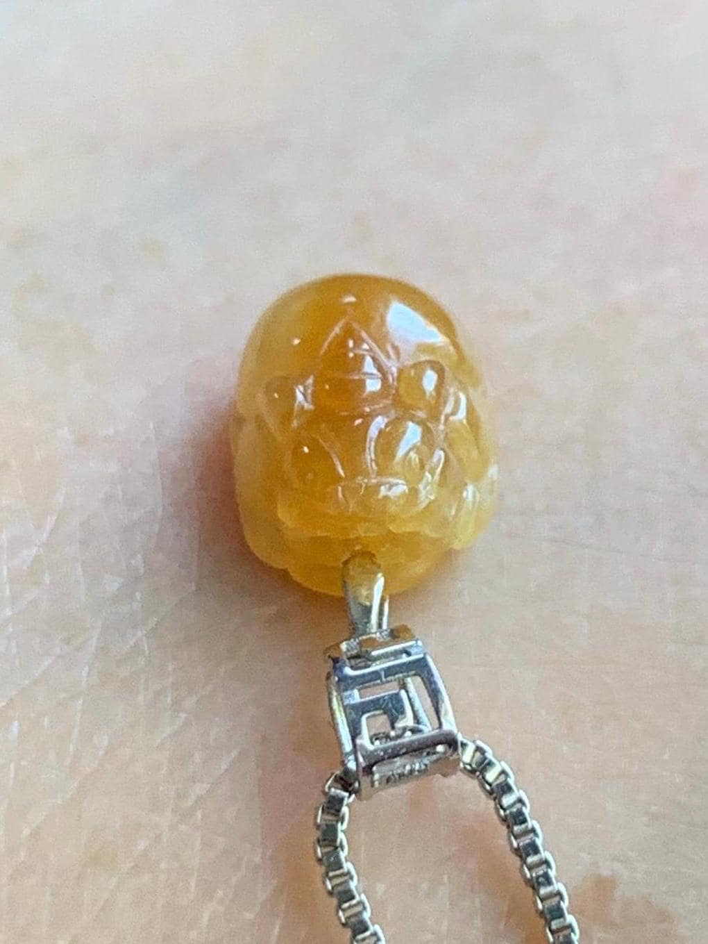 Petite Natural Burmese Icy Translucent Intense Yellow Jadeite Pixiu Pendant 18K White Gold Bail 天然缅甸冰鸡油黄翡翠貔貅镶嵌吊坠