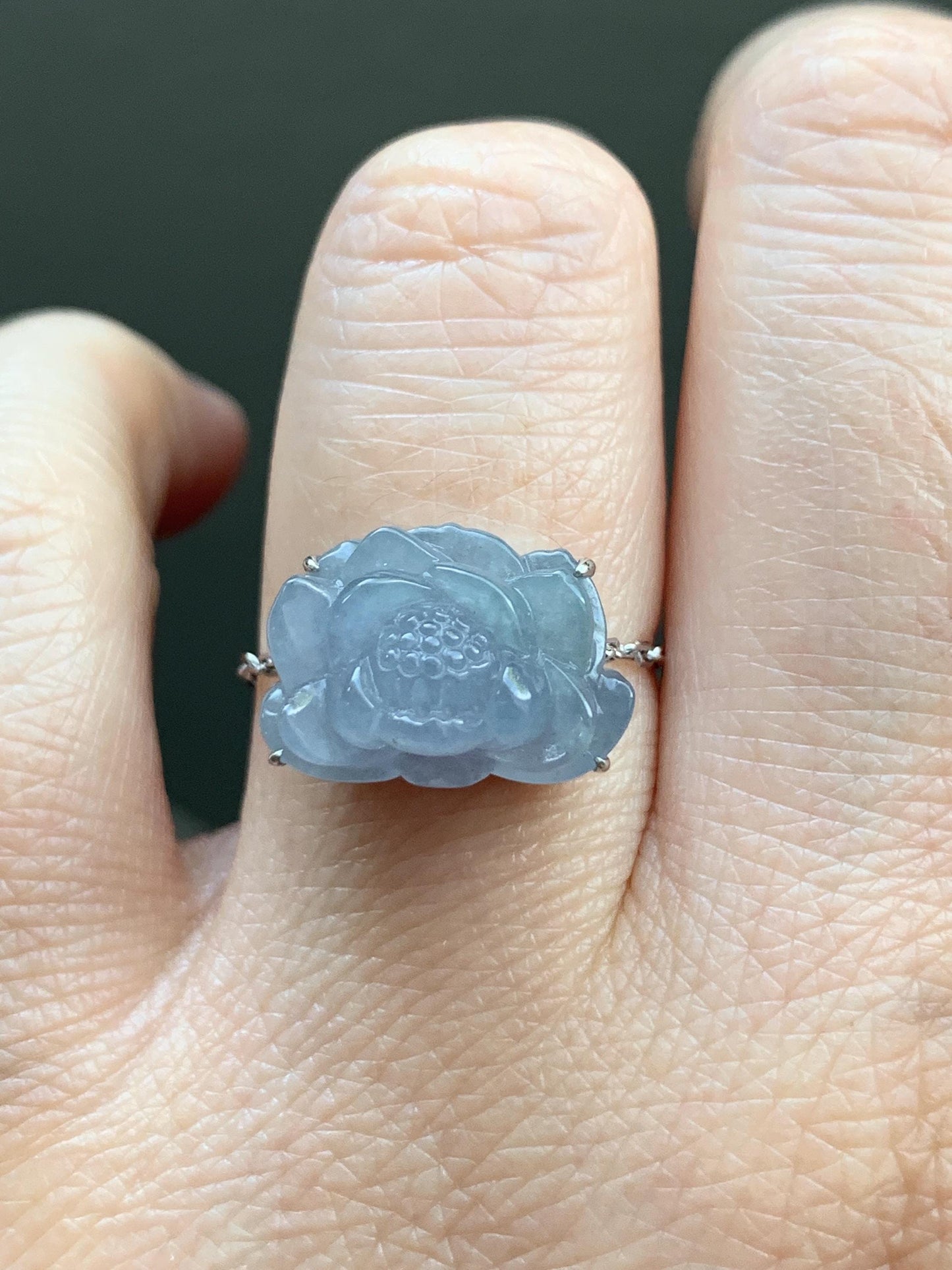 Certified Natural Burmese Icy Translucent Light Purplish Blue Jadeite Lotus Flower Chain Ring 18K White Gold Adjustable 天然缅甸冰淡篮紫翡翠莲花镶嵌戒指