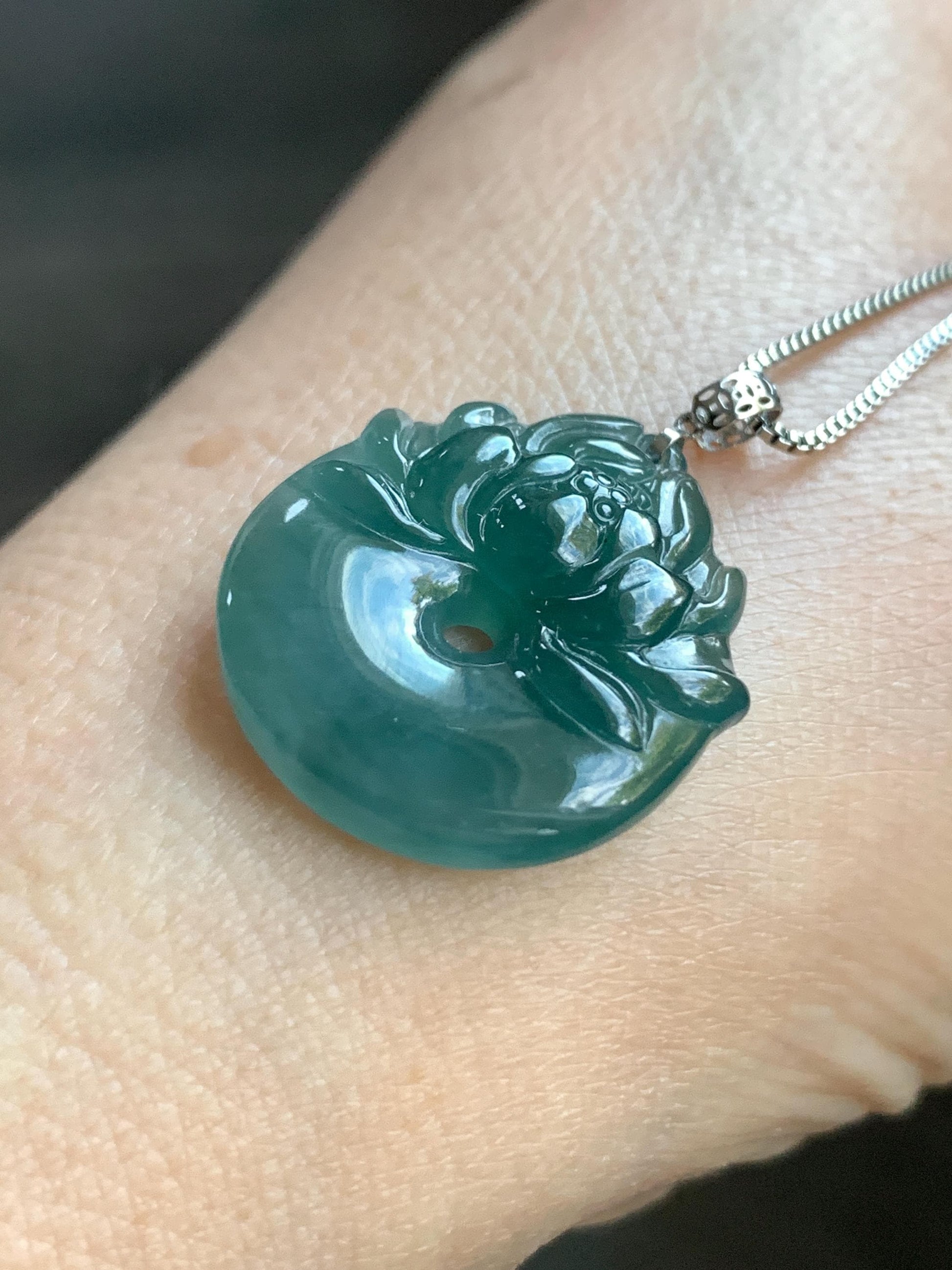 Natural Guatemalan Icy Translucent Dark Teal Blue Jadeite Lotus Flower Ping An Kou Donut Pendant 18K White Gold 4g 天然冰危深蓝翡翠莲花平安扣吊坠
