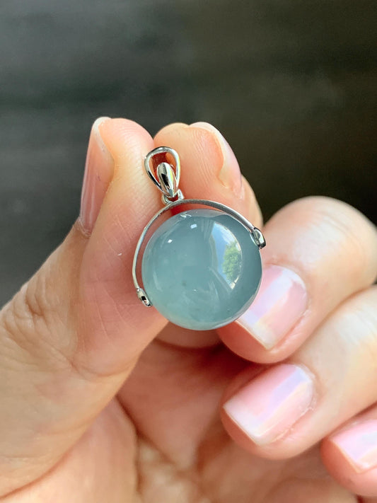 Certified Natural Guatemalan Icy Highly Translucent Gelatinous Blue Jadeite Sphere Bead Spinner Pendant 18K White Gold 天然冰危蓝翡翠单珠镶嵌吊坠 3027