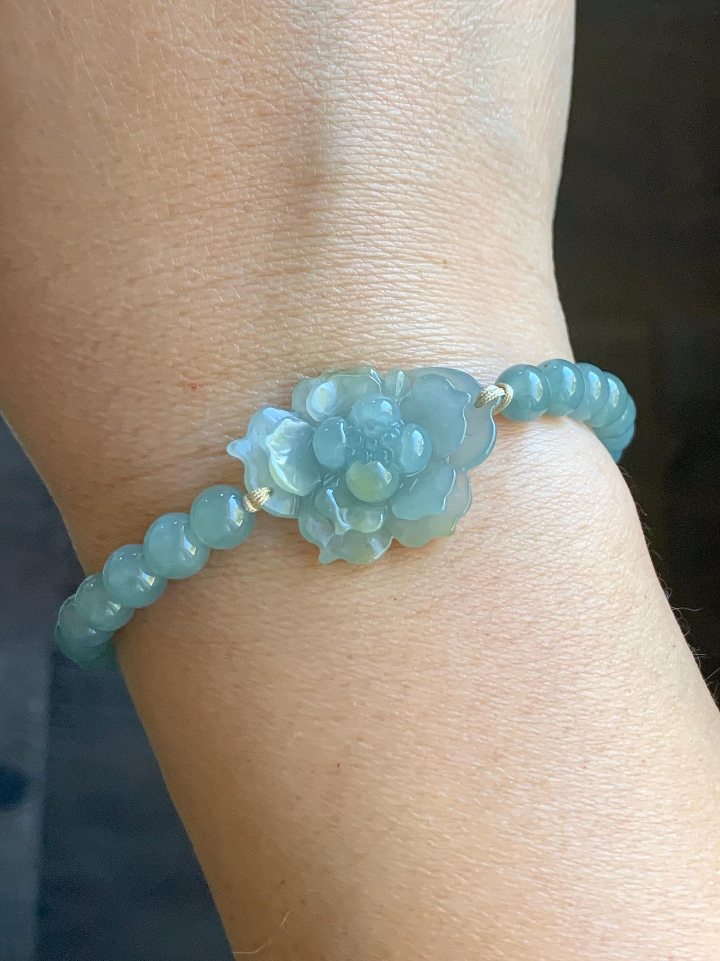 Natural Guatemalan Icy Translucent Gelatinous Light Dusty Blue Yellow Marbled Jadeite Lotus Flower Beaded Bracelet 6.75” 天然冰危淡蓝加黄翡翠莲花淡蓝珠手串