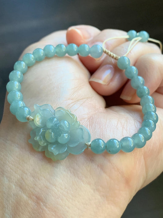 Natural Guatemalan Icy Translucent Gelatinous Light Dusty Blue Yellow Marbled Jadeite Lotus Flower Beaded Bracelet 6.75” 天然冰危淡蓝加黄翡翠莲花淡蓝珠手串
