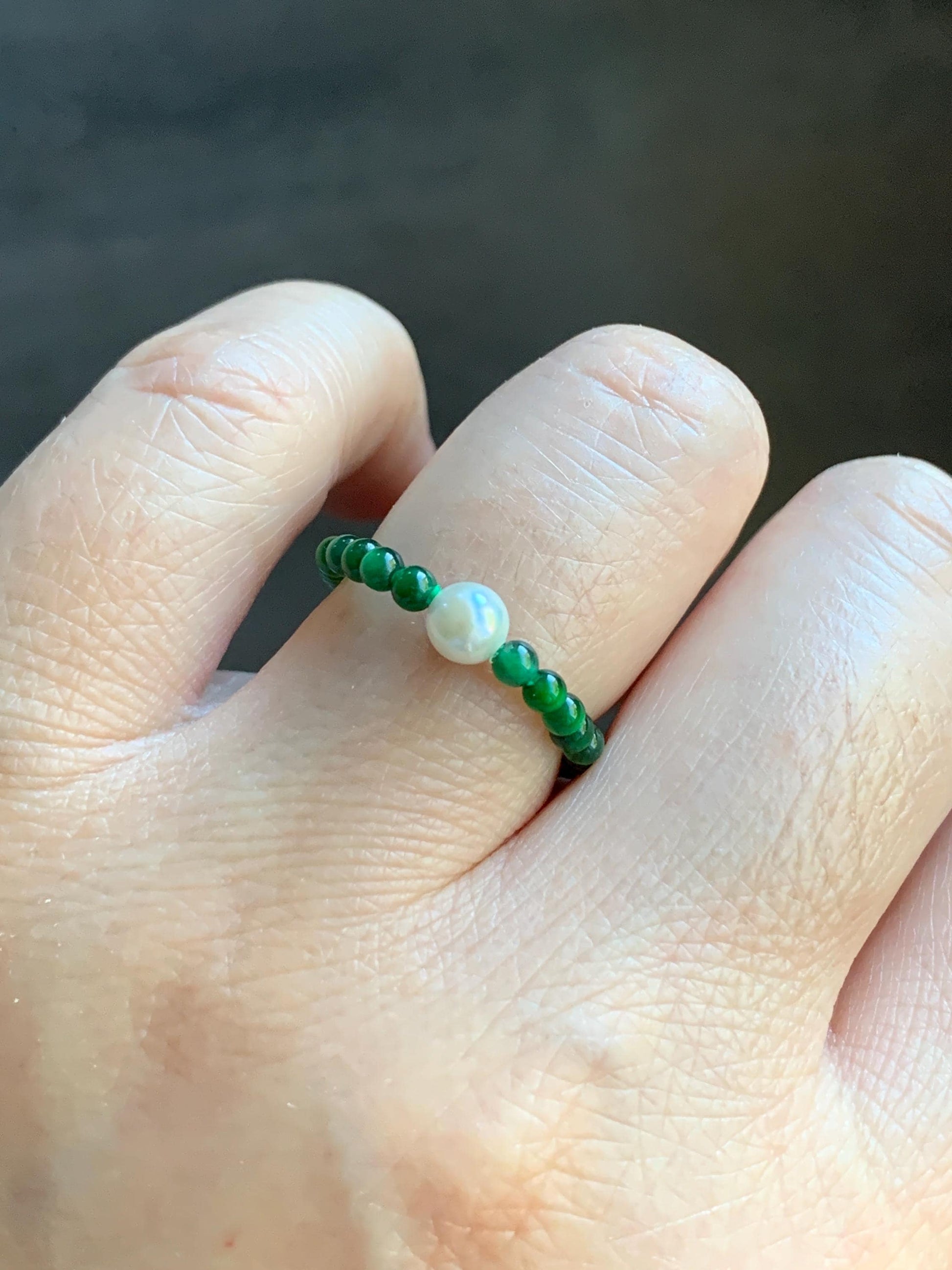 Natural Guatemalan Icy Translucent Vibrant Green Jadeite Petite Beads Natural Akoya Pearl Beaded Band Ring Size 8.5 US 天然冰危绿翡翠小珠天然日本海水珍珠戒圈