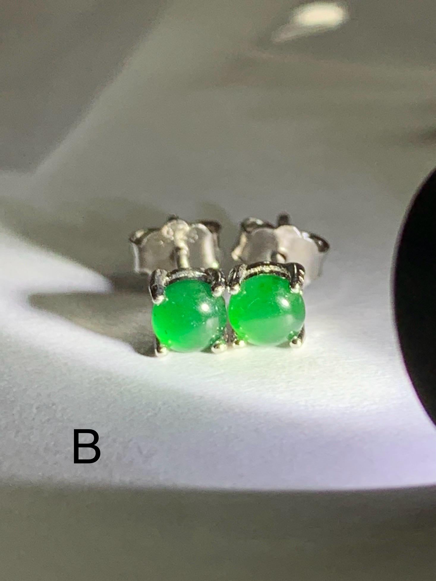 Petite Natural Guatemalan Icy Translucent Vibrant Green Jadeite Cabochon Classic Studs Earrings S925 Sterling Silver 4mm 天然冰危绿翡翠银镶耳钉