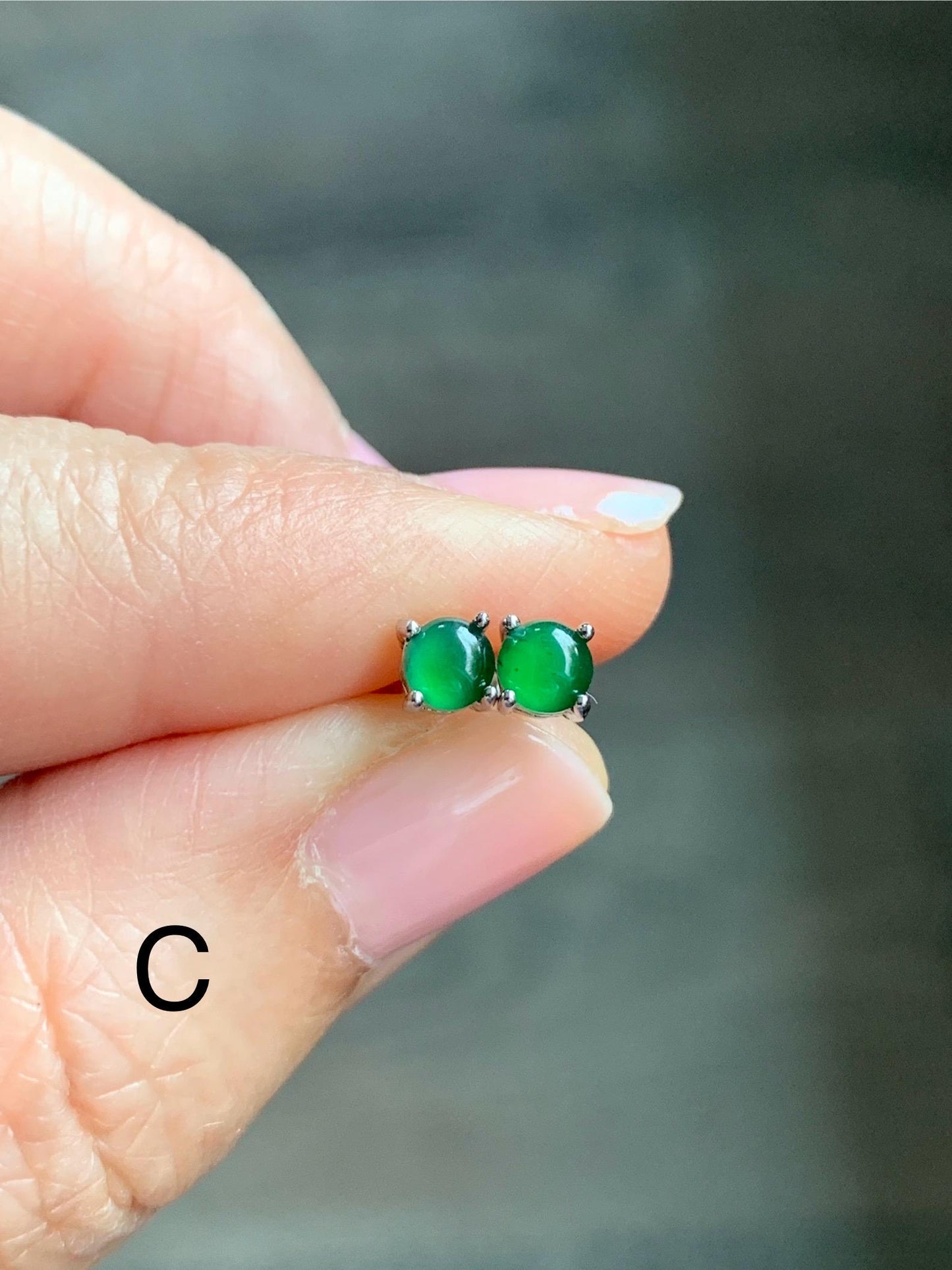 Petite Natural Guatemalan Icy Translucent Vibrant Green Jadeite Cabochon Classic Studs Earrings S925 Sterling Silver 4mm 天然冰危绿翡翠银镶耳钉