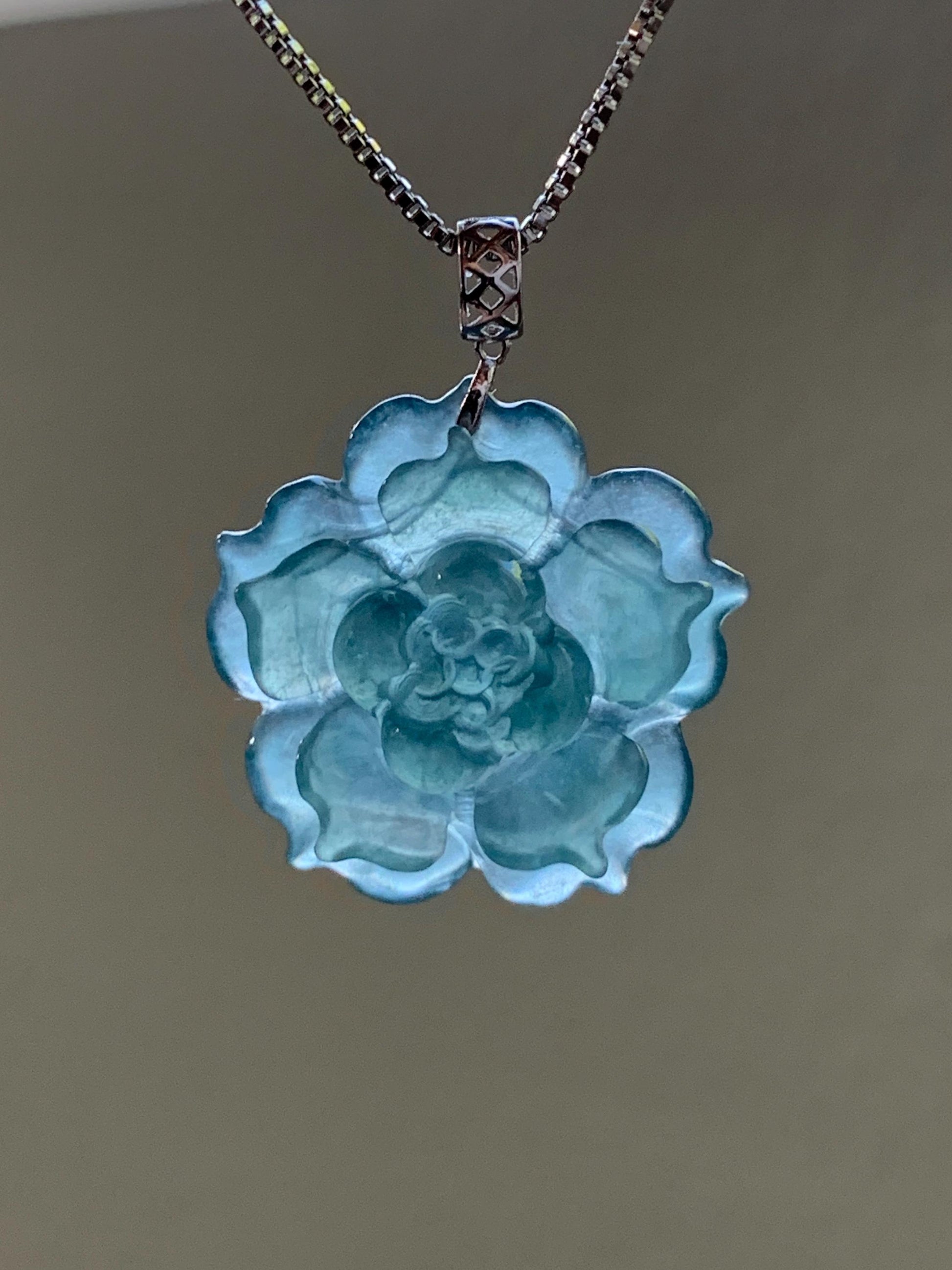 Natural Guatemalan Icy Highly Translucent Teal Blue Jadeite Lotus Flower Pendant 18K White Gold 天然冰危湖水蓝翡翠莲花镶嵌吊坠 LDSL
