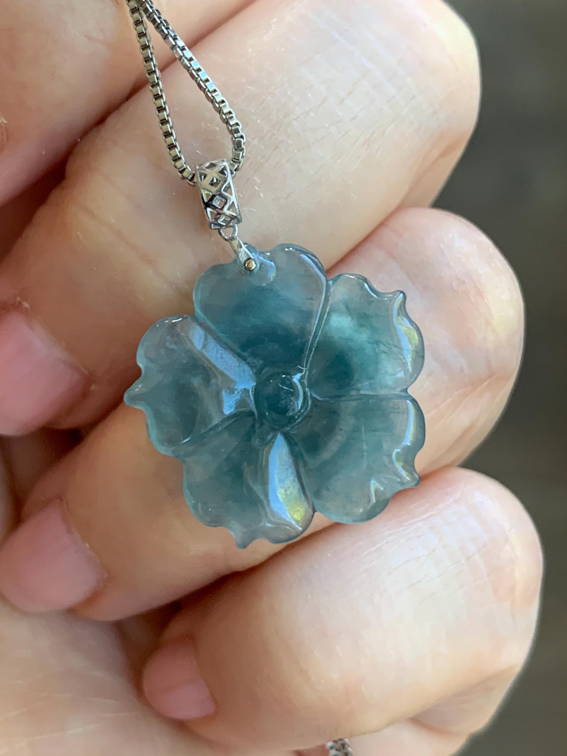 Natural Guatemalan Icy Highly Translucent Teal Blue Jadeite Lotus Flower Pendant 18K White Gold 天然冰危湖水蓝翡翠莲花镶嵌吊坠 LDSL