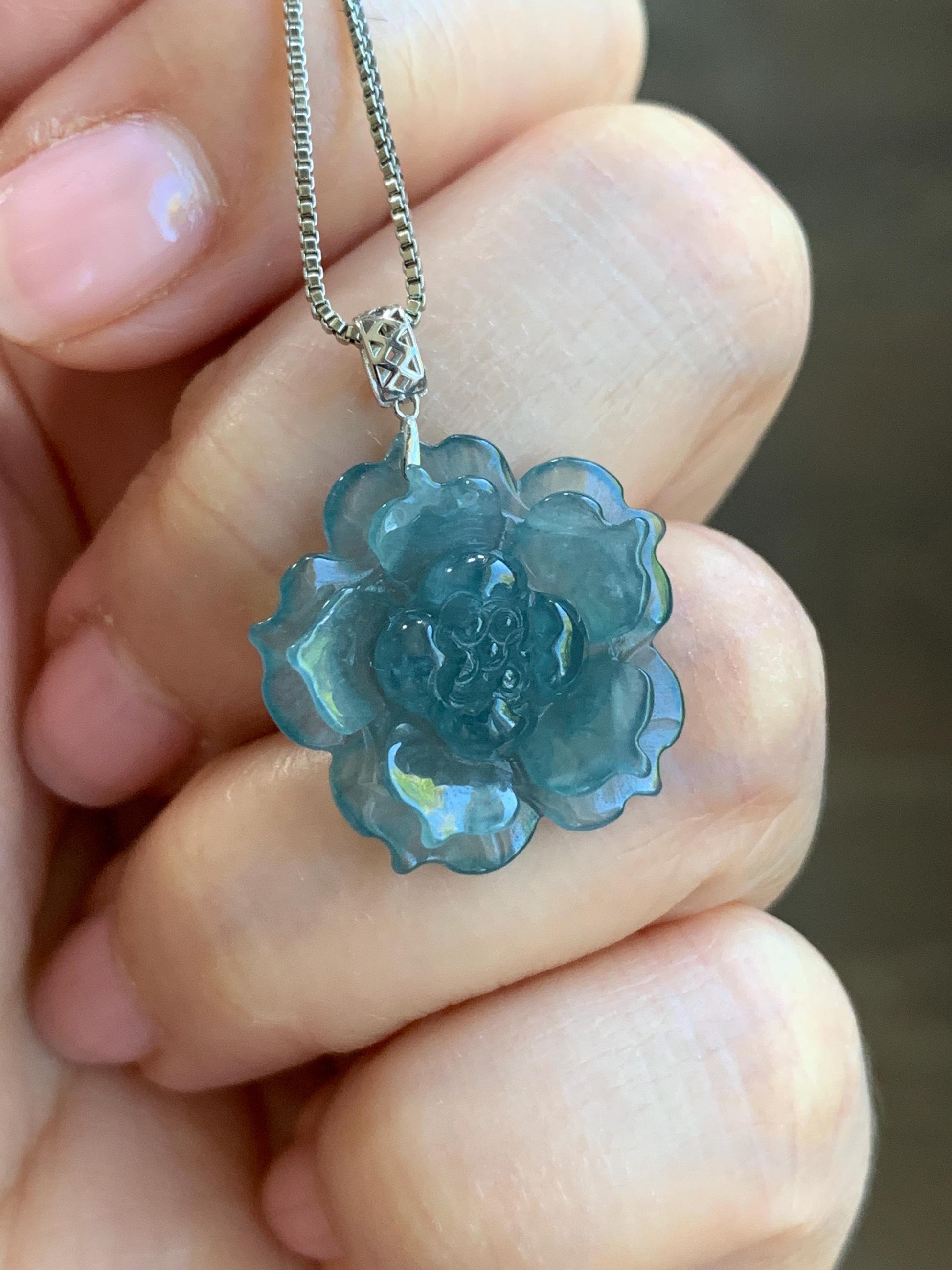 Natural Guatemalan Icy Highly Translucent Teal Blue Jadeite Lotus Flower Pendant 18K White Gold 天然冰危湖水蓝翡翠莲花镶嵌吊坠 LDSL