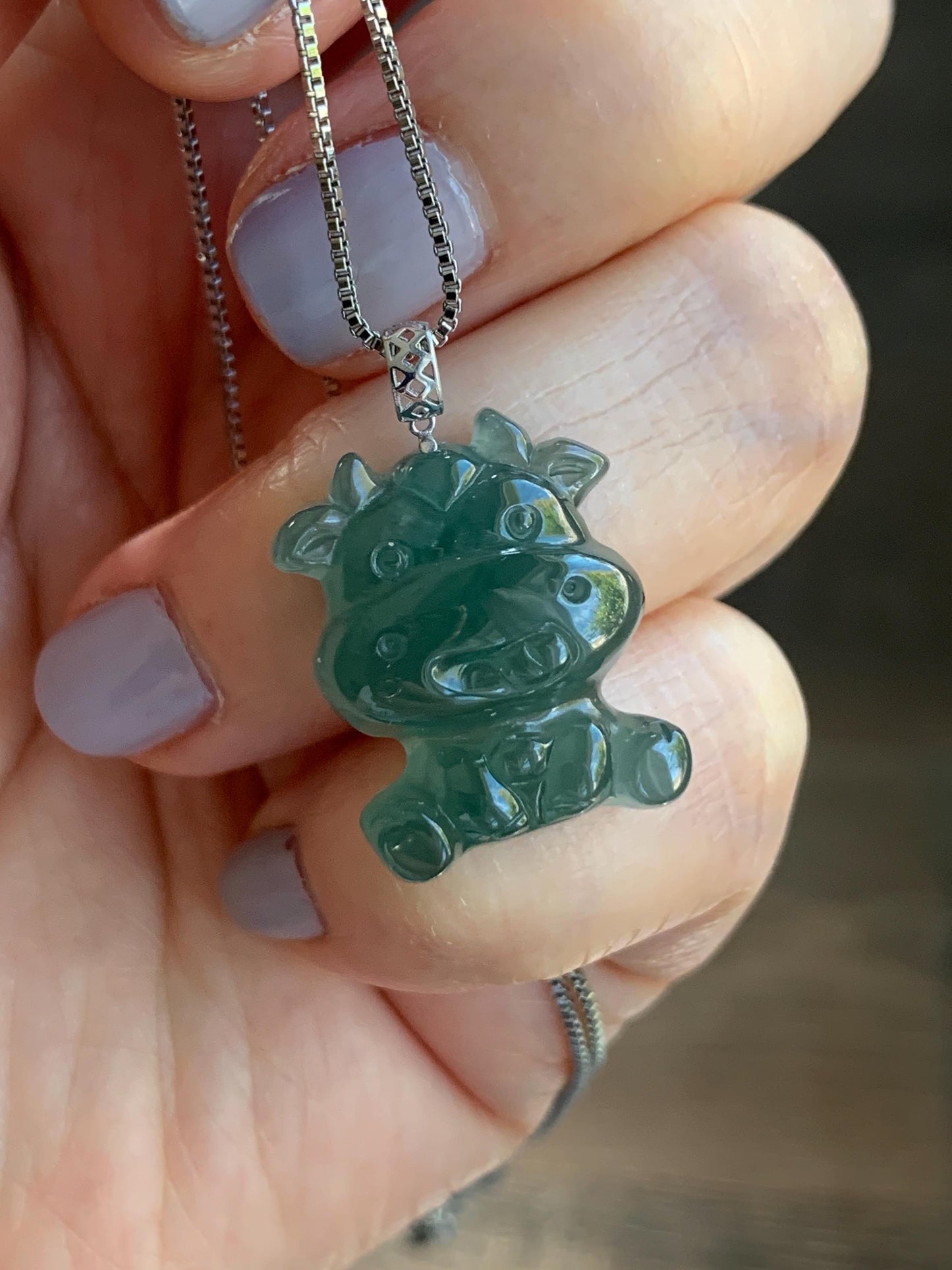 Natural Guatemalan Icy Translucent Gelatinous Teal Green Jadeite Baby Cow Pendant 18K White Gold 5g 天然冰胶危蓝绿翡翠小牛镶嵌吊坠
