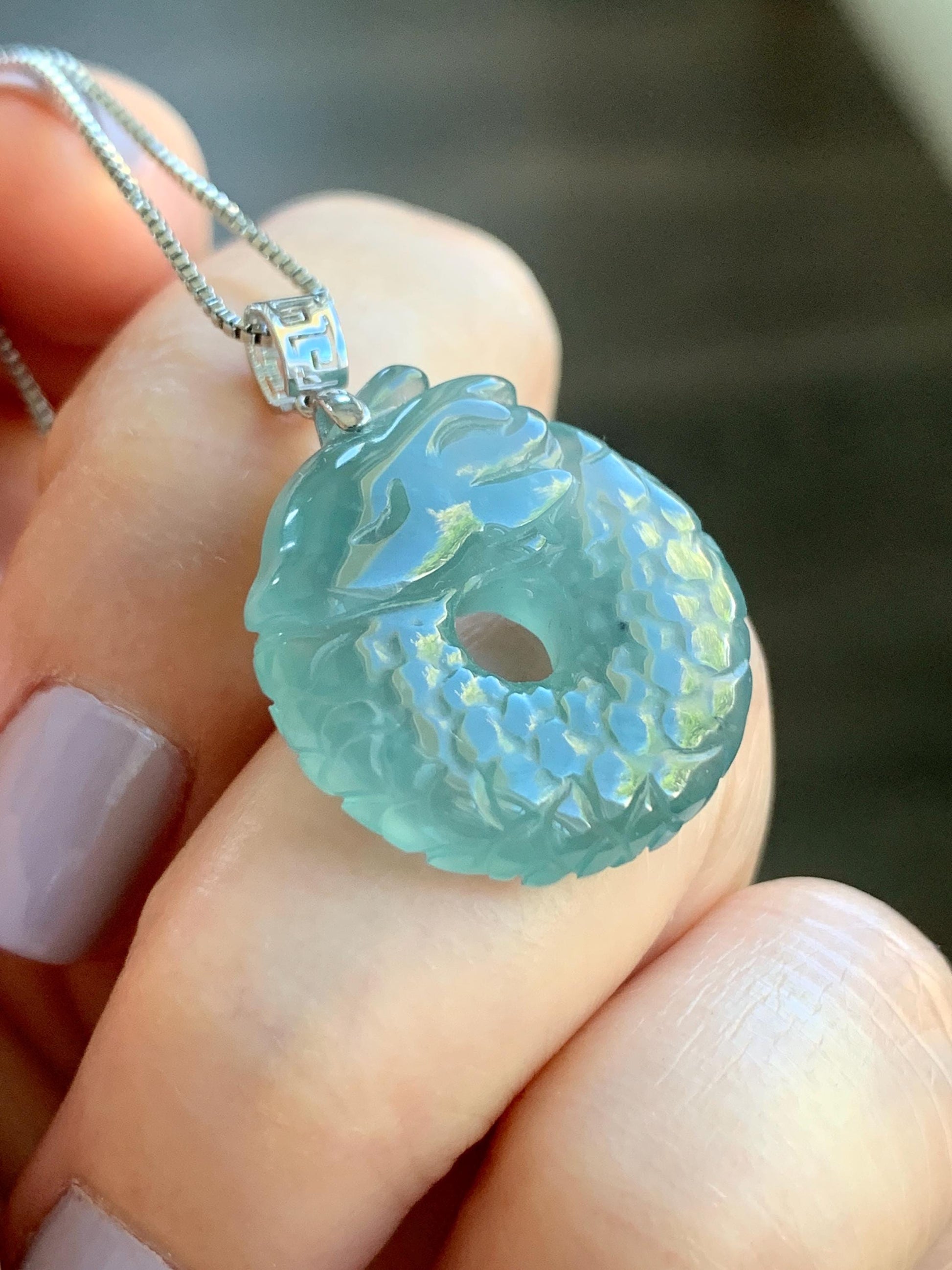 Natural Guatemalan Icy Translucent Gelatinous Teal Blue Jadeite Dragon Ping An Kou Donut Pendant 18K White Gold 5g 天然缅甸冰胶蓝绿翡翠盘龙平安扣吊坠 WLK74A