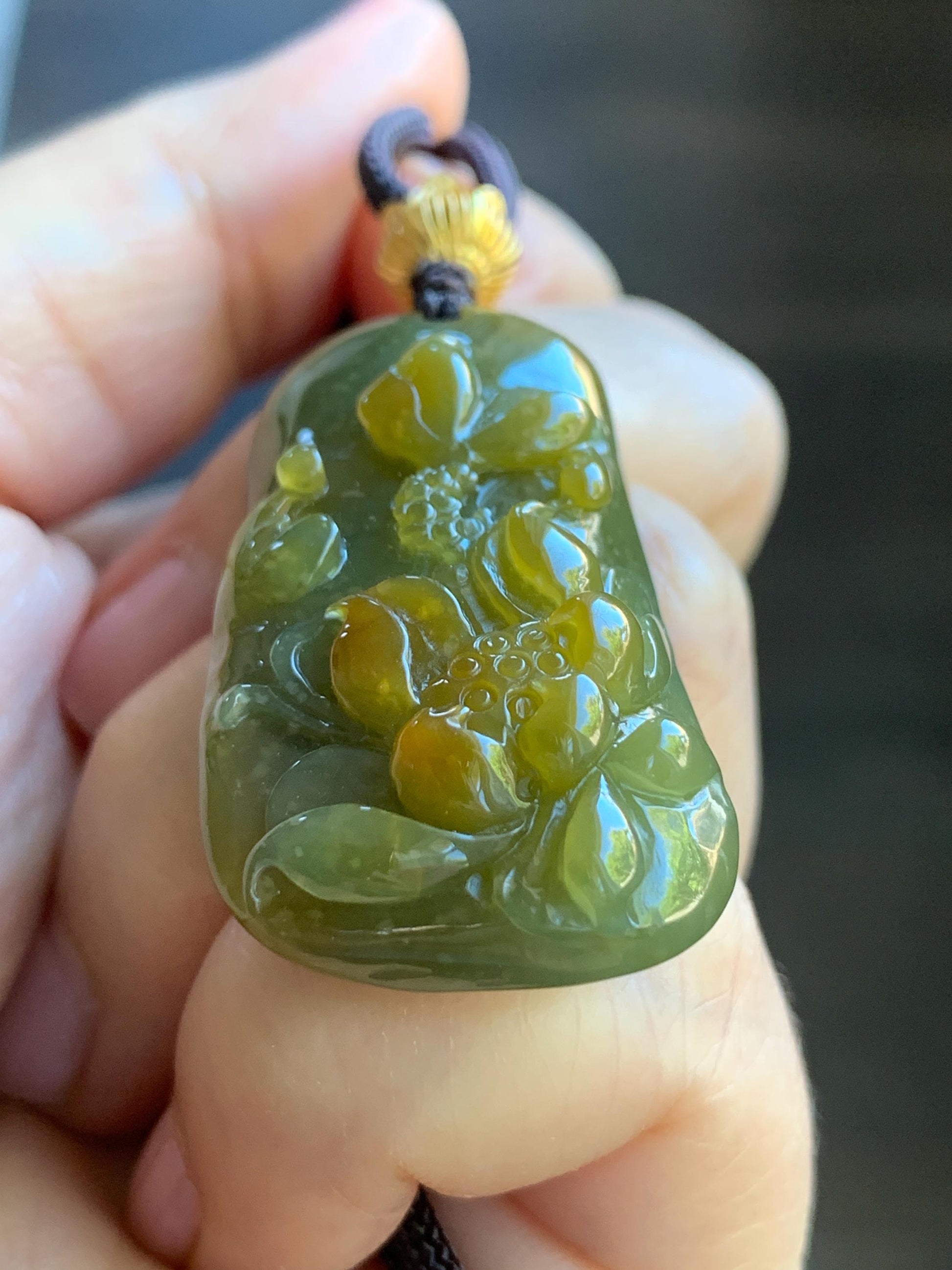 Natural Guatemalan Icy Translucent Dark Tea Yellow Marbled Jadeite Lotus Flower Praying Monk Pendant Rope Necklace 26” 天然冰危茶黄翡翠莲花悟道吊坠