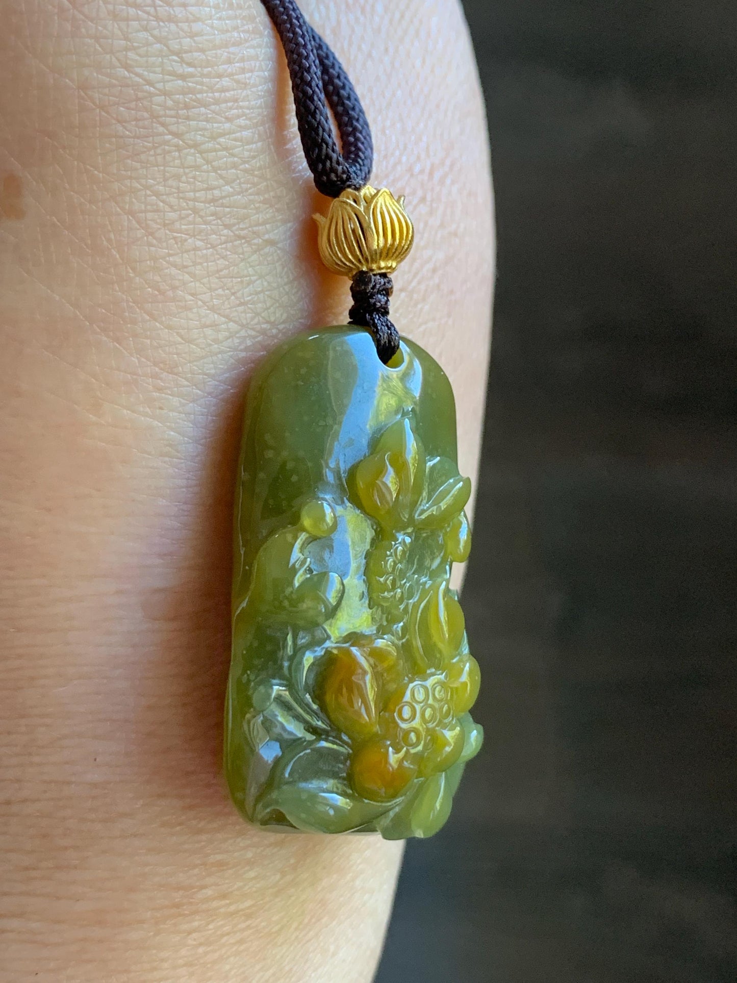 Natural Guatemalan Icy Translucent Dark Tea Yellow Marbled Jadeite Lotus Flower Praying Monk Pendant Rope Necklace 26” 天然冰危茶黄翡翠莲花悟道吊坠