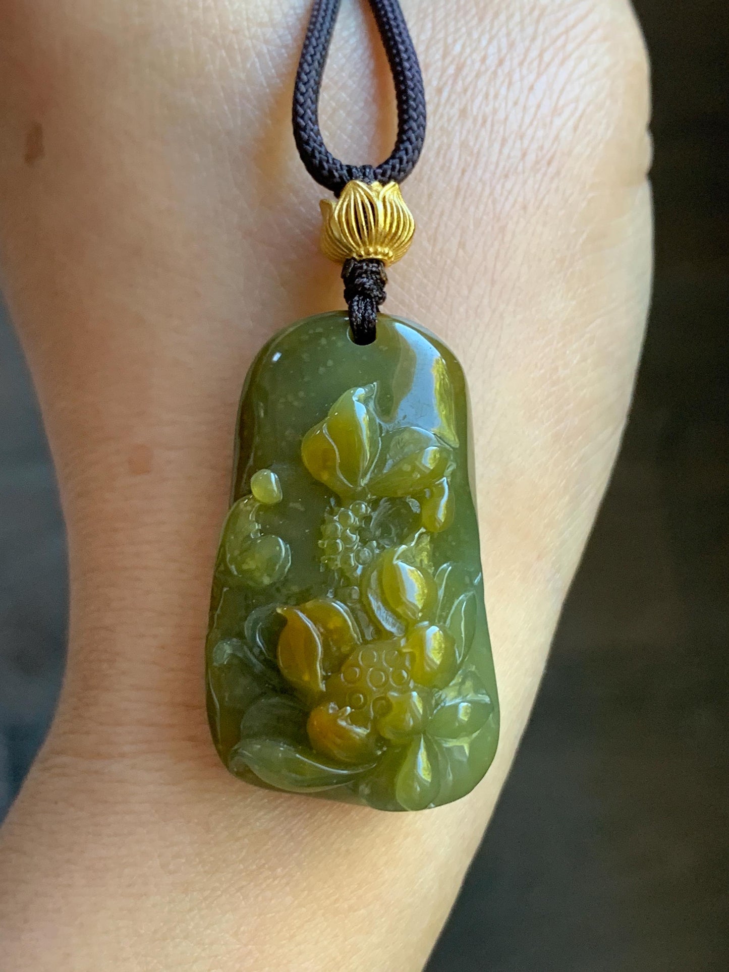 Natural Guatemalan Icy Translucent Dark Tea Yellow Marbled Jadeite Lotus Flower Praying Monk Pendant Rope Necklace 26” 天然冰危茶黄翡翠莲花悟道吊坠