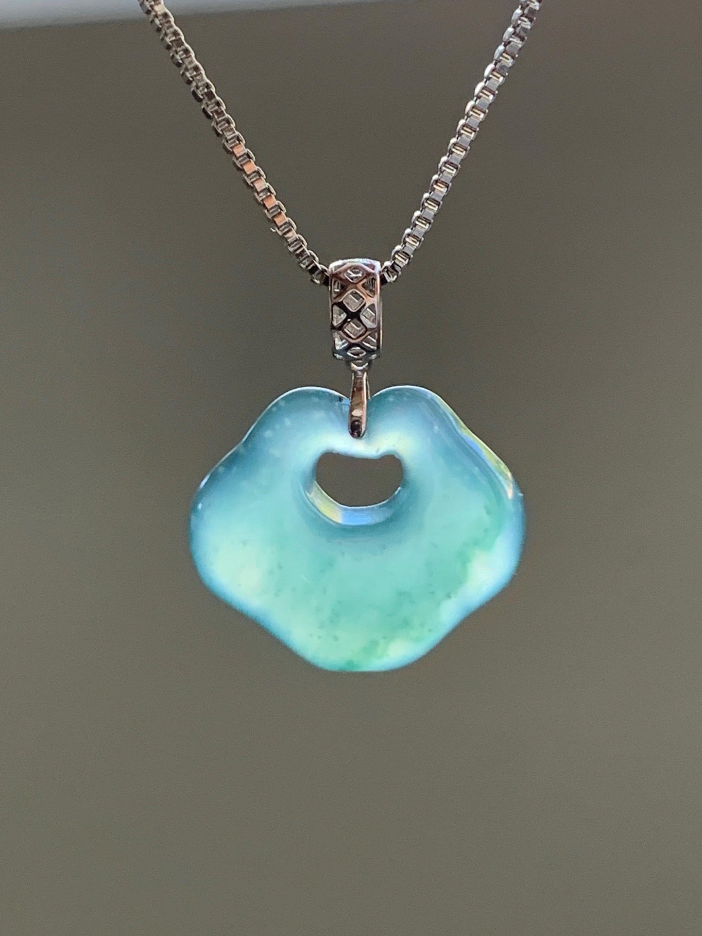 Petite Natural Guatemalan Icy Translucent Gelatinous Teal Green Jadeite Ruyi Lock Pendant 18K White Gold Bail 天然冰危老种湖水绿翡翠如意锁镶嵌吊坠 B