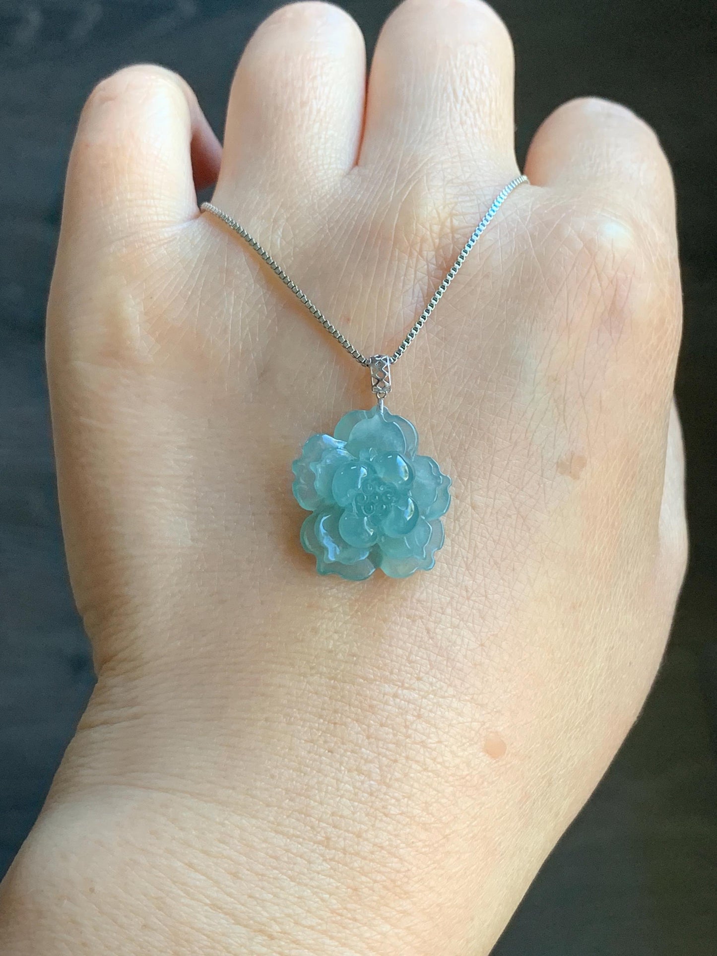 Natural Guatemalan Icy Highly Translucent Teal Blue Jadeite Lotus Flower Pendant 18K White Gold 4g 天然冰危蓝翡翠莲花镶嵌吊坠 DLH620D