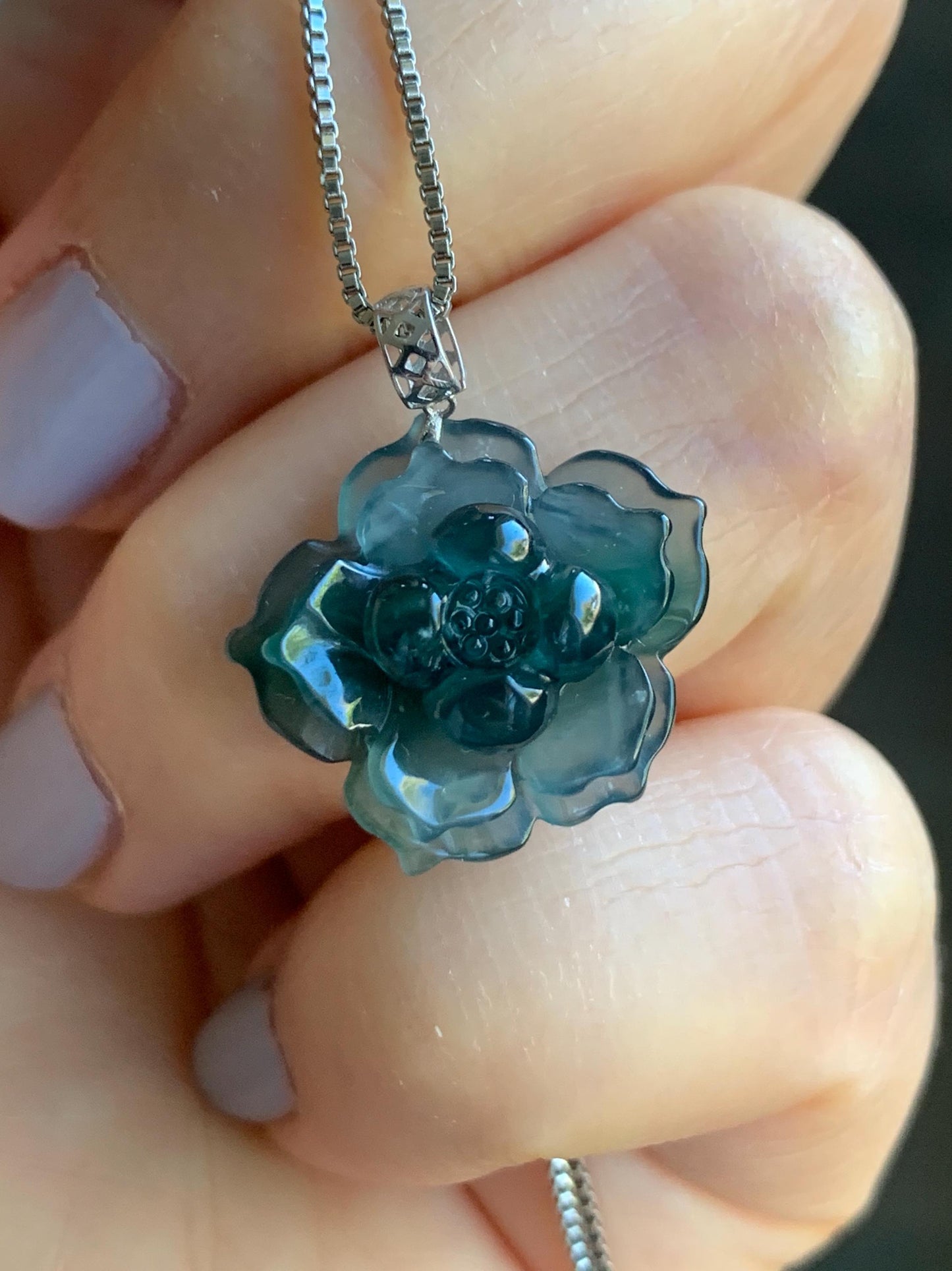 Natural Guatemalan Icy Highly Translucent Deep Indigo Blue Jadeite Lotus Flower Pendant 18K White Gold 2g 天然冰危深蓝翡翠莲花镶嵌吊坠 DLH620B